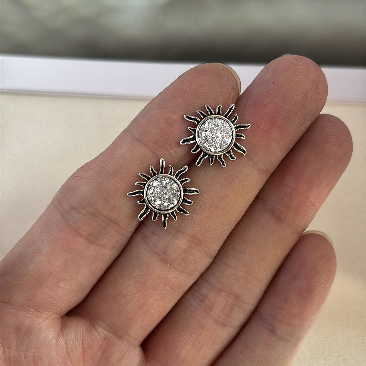 Other Sun Stud Earrings for Men Women Streetwear Punk Hip Hop Size ONE SIZE - 6 Thumbnail
