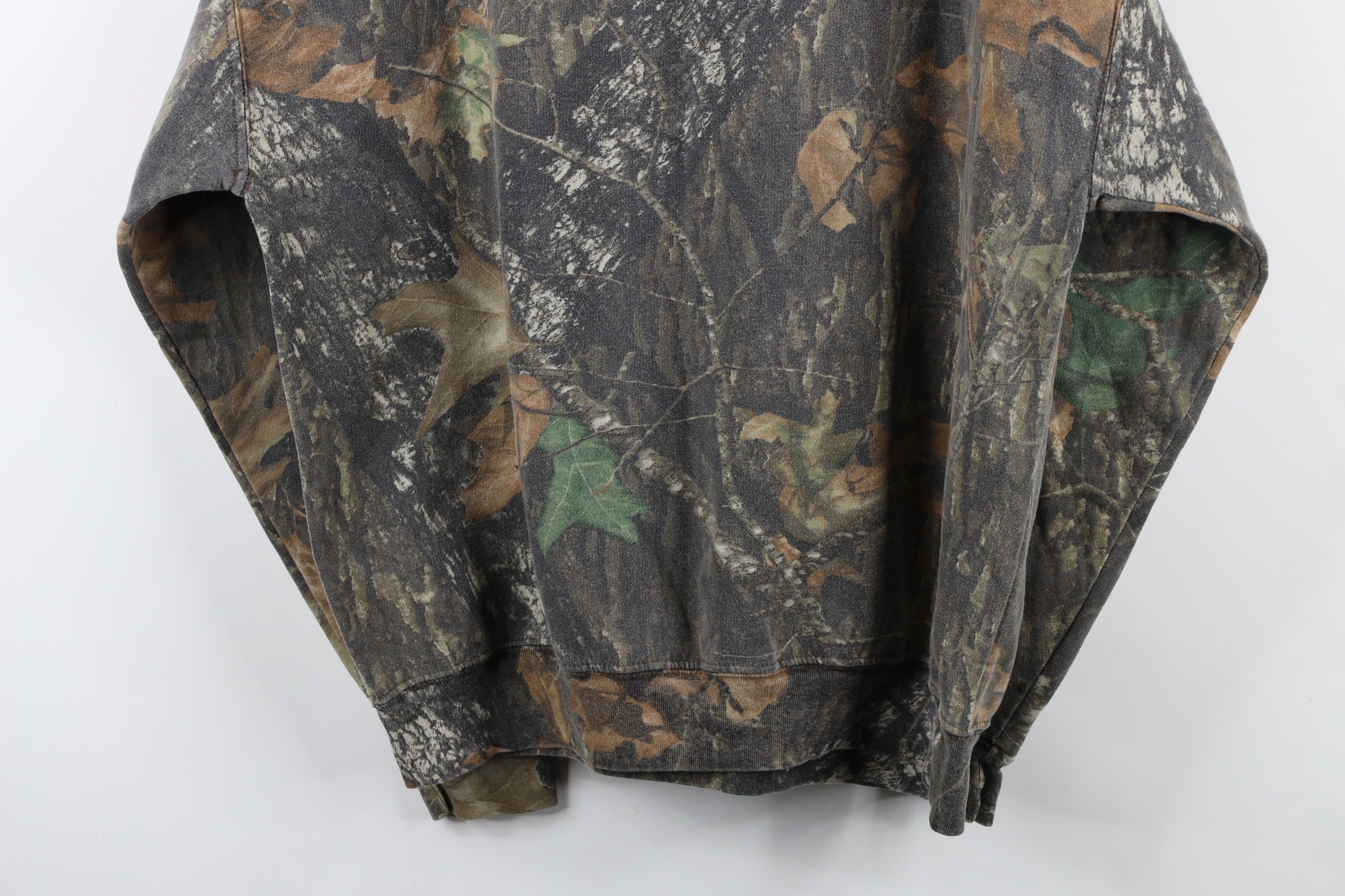 Vintage Vintage 90s Jerzees Mossy Oak Camouflage Crewneck Sweatshirt Size US XL / EU 56 / 4 - 8 Thumbnail