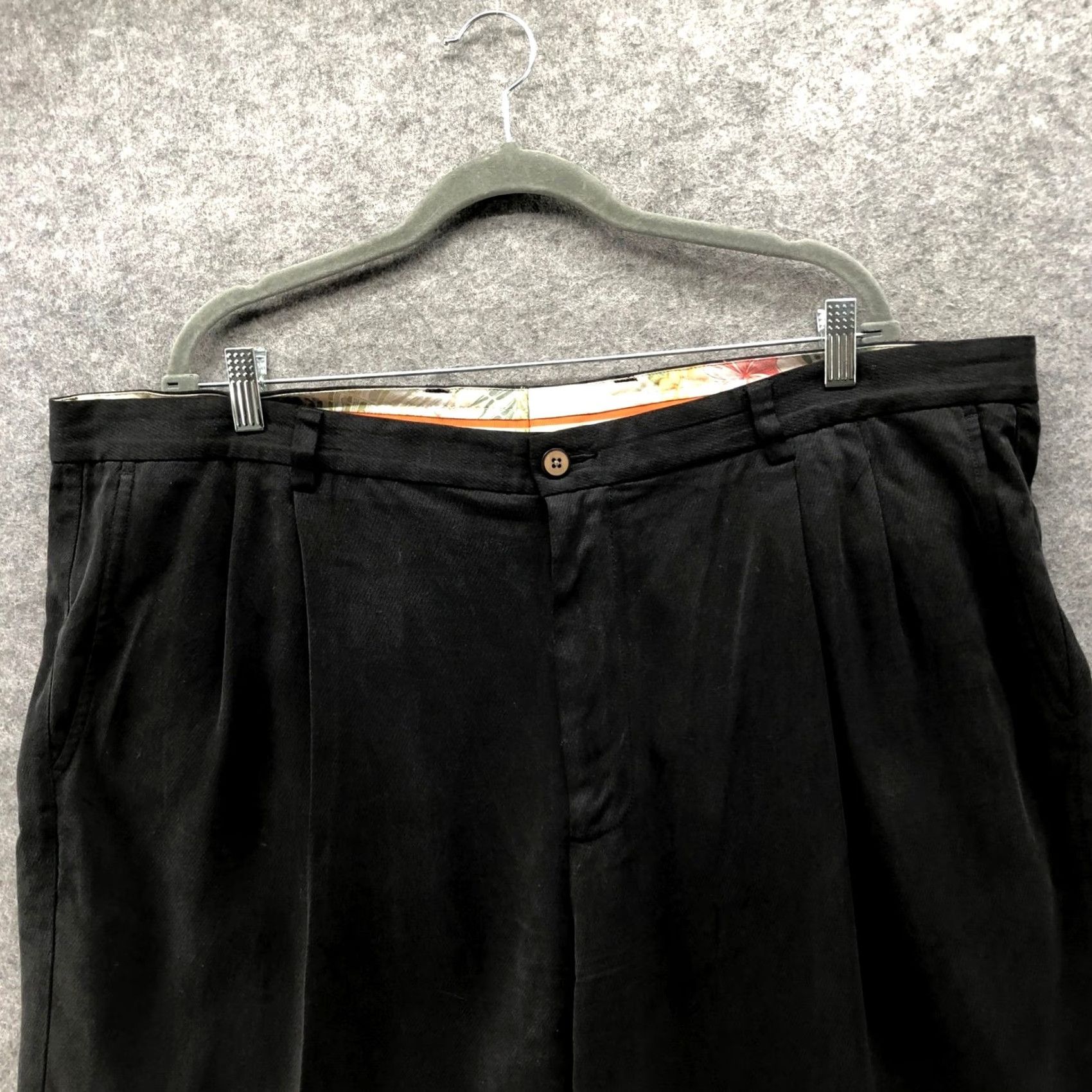 Tommy Bahama Tommy Bahama Silk Blend Shorts Mens 42 Black Pleated Front Relaxed 9" Inseam Size US 42 / EU 58 - 3 Thumbnail