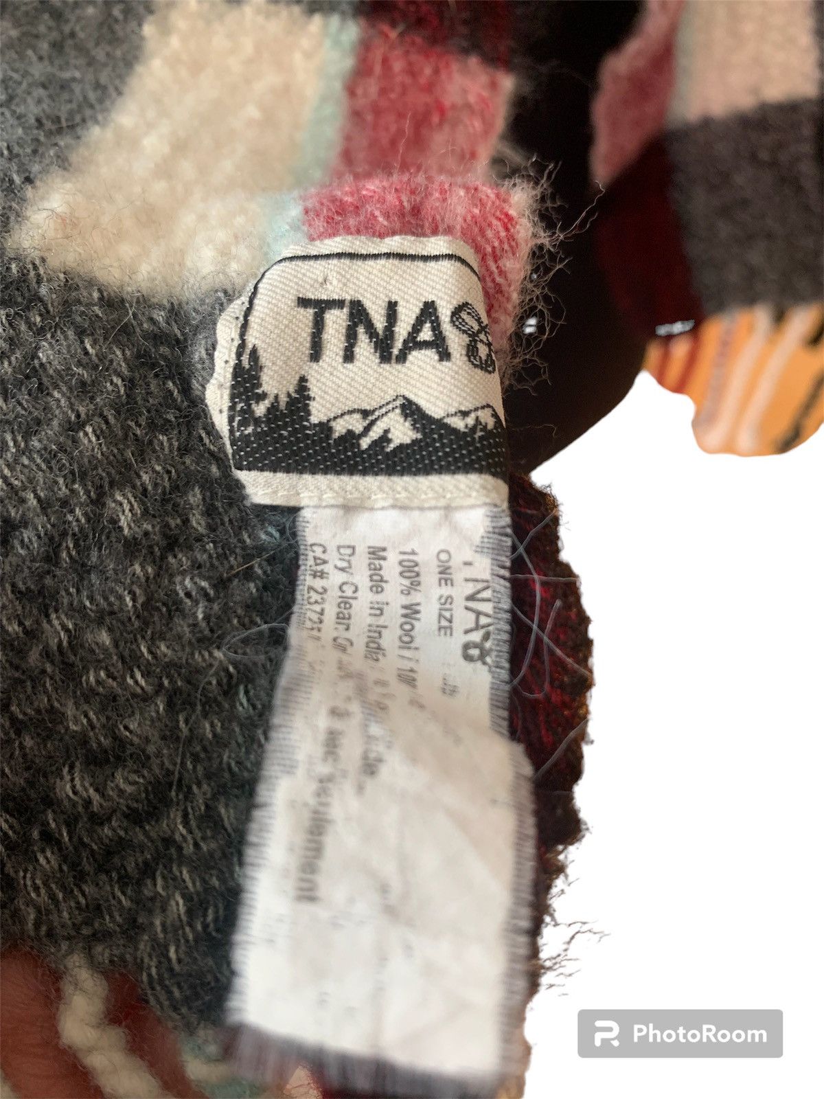 Aritzia × Designer × TNA TNA 100% Wool Scarf in Plaid Print Size ONE SIZE - 11 Thumbnail