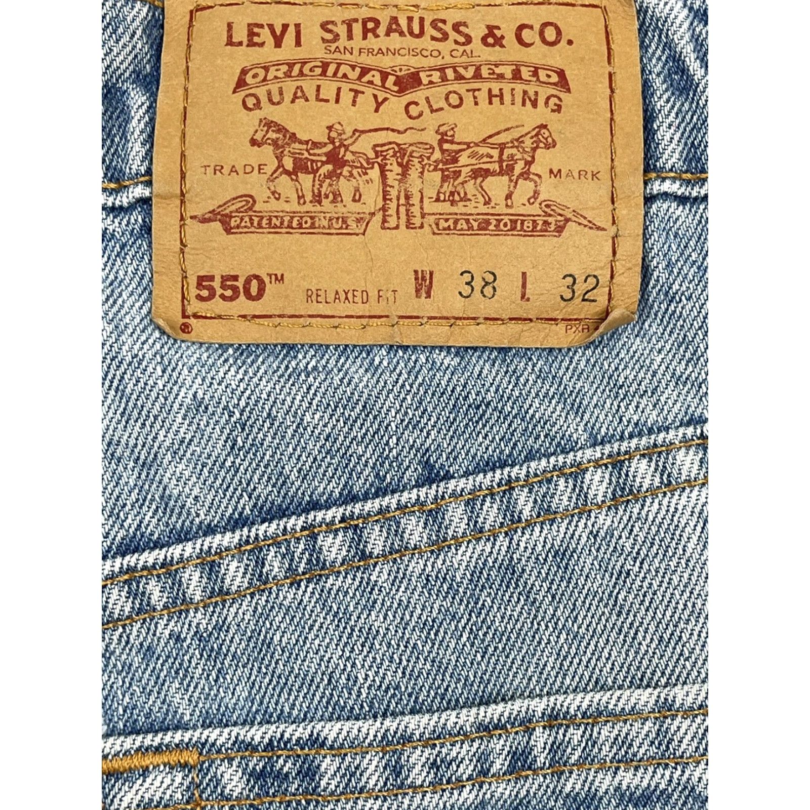 Levi's VINTAGE Levi's 550 Relaxed Fit Jeans 36x32 Blue Denim 90s Grunge Mens Size US 36 / EU 52 - 4 Thumbnail