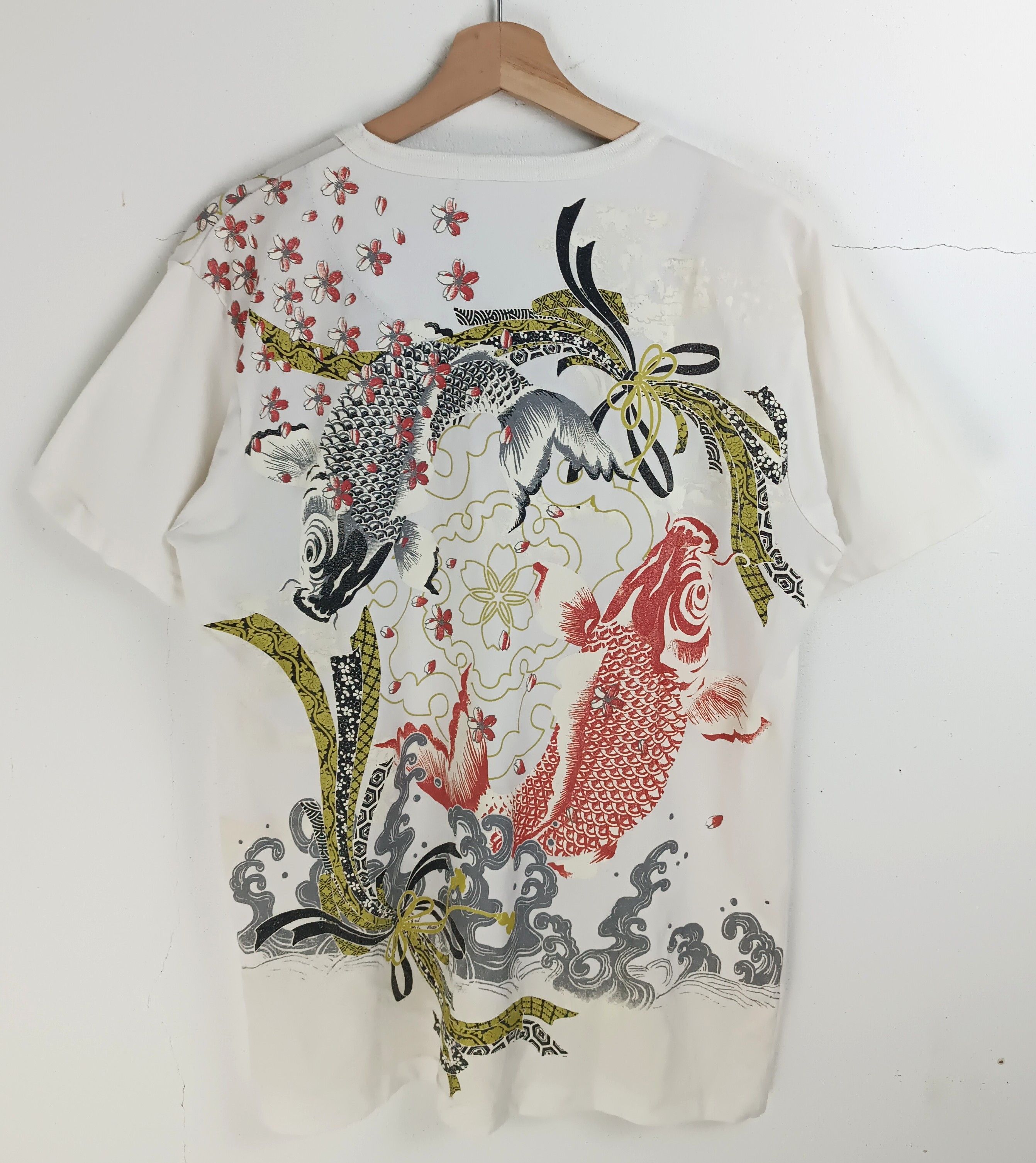 Vintage VINTAGE DRAGON KOI SUKAJAN TATOO JAPANESE TEE VERY RARE Size US L / EU 52-54 / 3 - 3 Thumbnail
