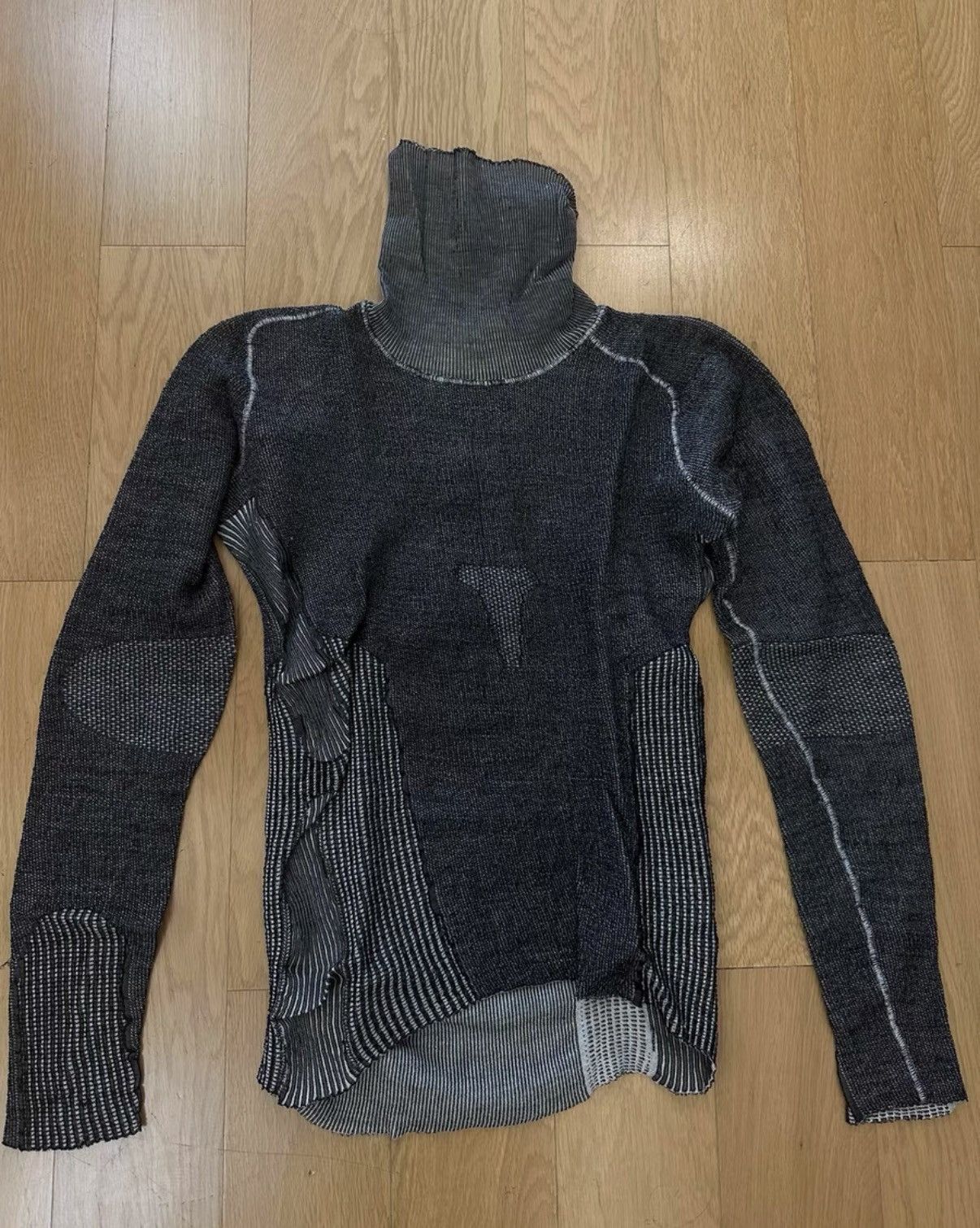 Deepti DEEPTI Sweater — Incredible design Size US S / EU 44-46 / 1 - 1 Thumbnail