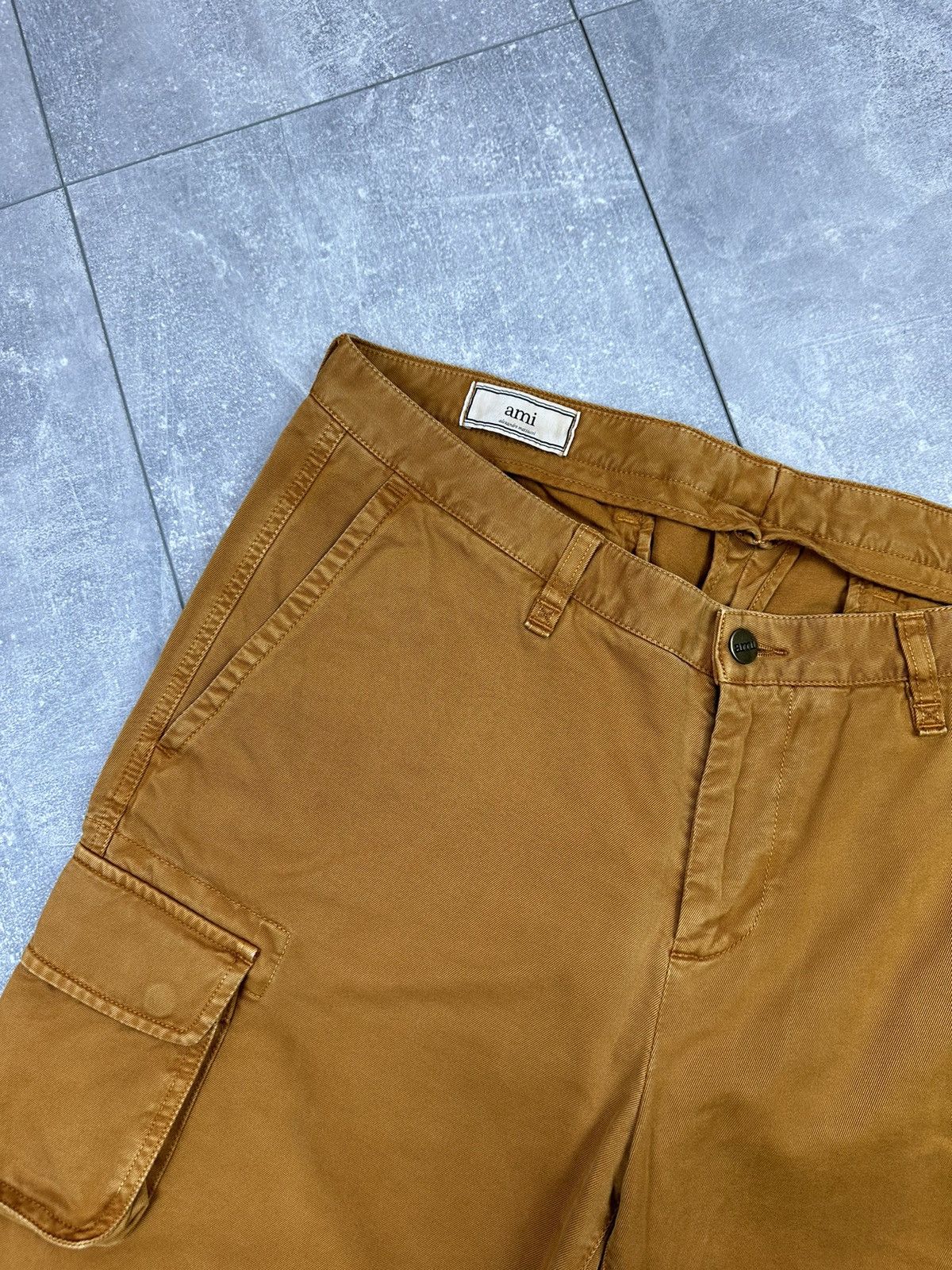 AMI Ami Luxury Vintage Cargo Shorts Small Logo Size US 34 / EU 50 - 13 Thumbnail
