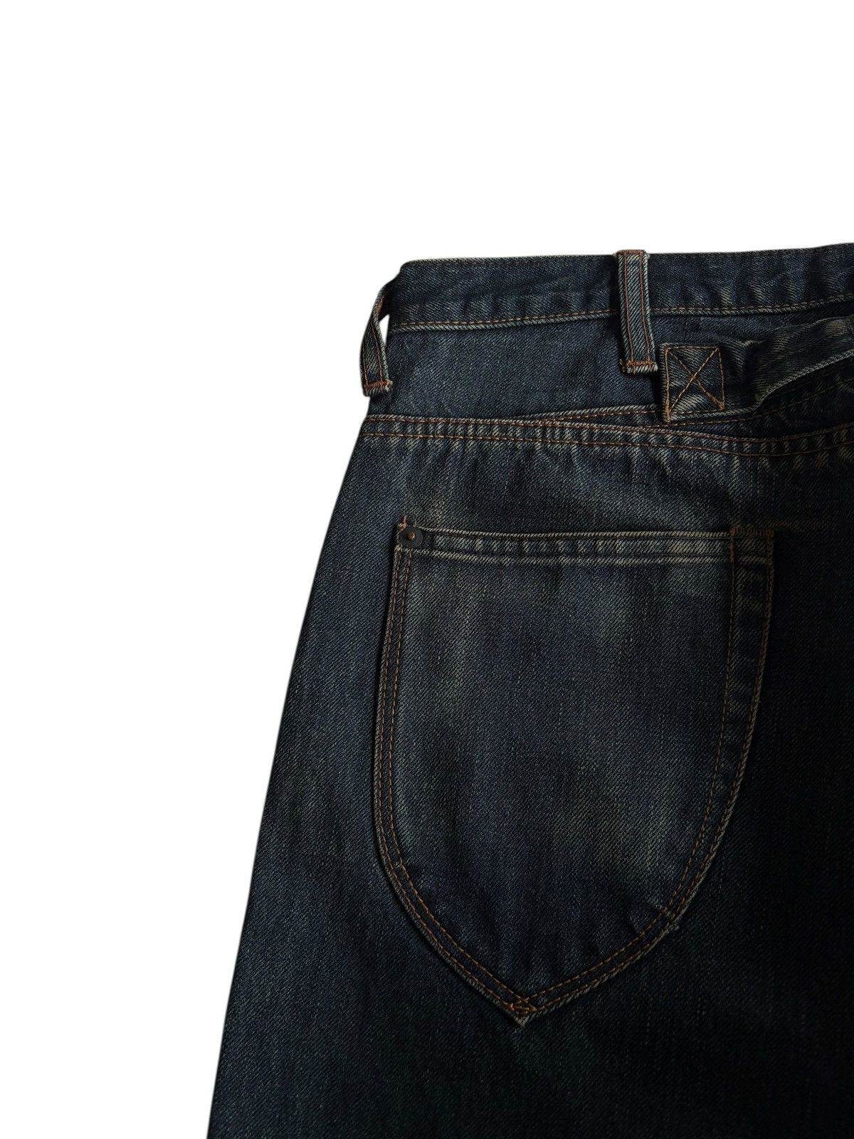 R.Newbold R.NEWBOLD SELVEDGE BUCKLE BACK JAPANESE DISTRESSED DENIM Size US 32 / EU 48 - 16 Thumbnail