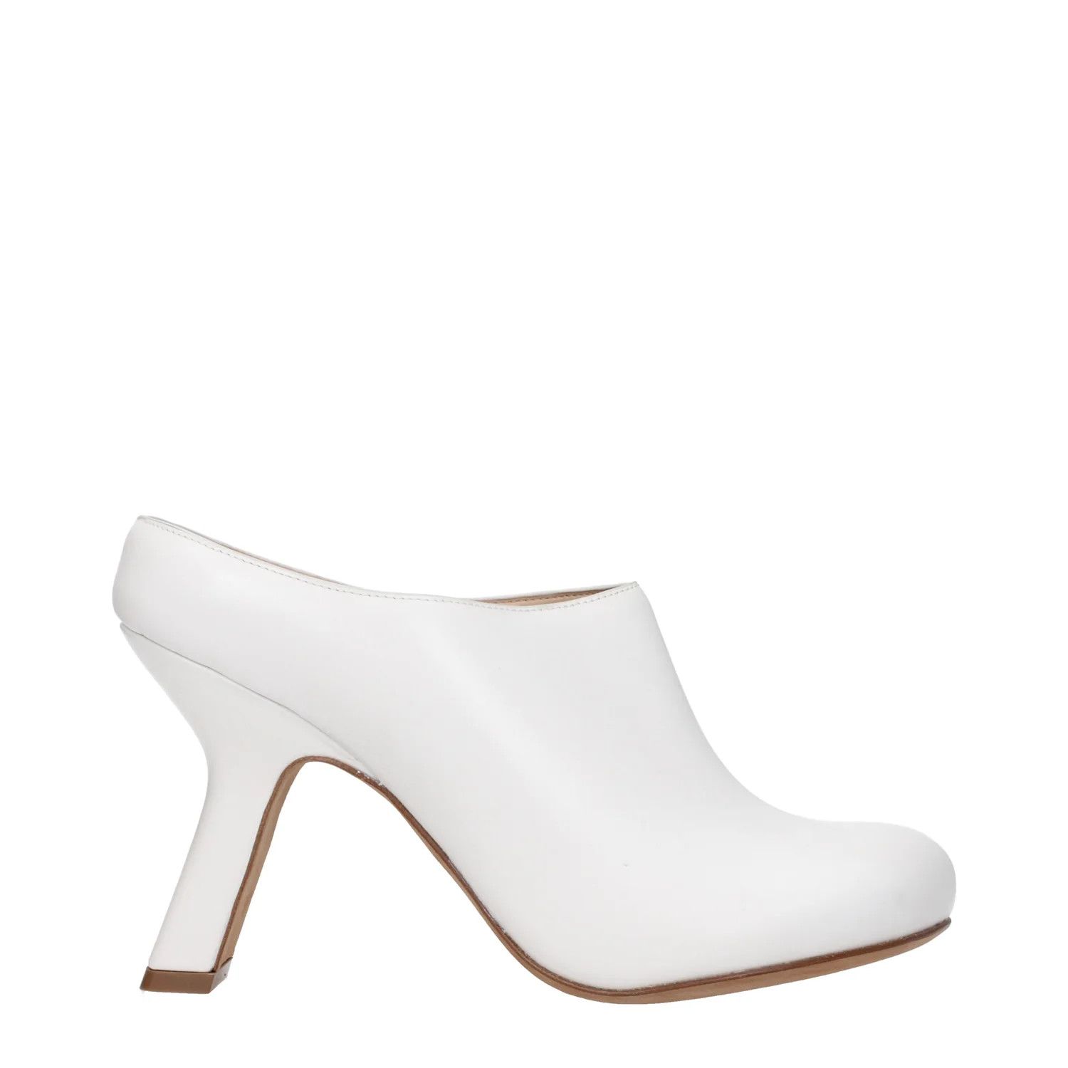 Loewe ob1o1e1124 Leather Sandals in White Size US 5 / IT 35 - 1 Thumbnail