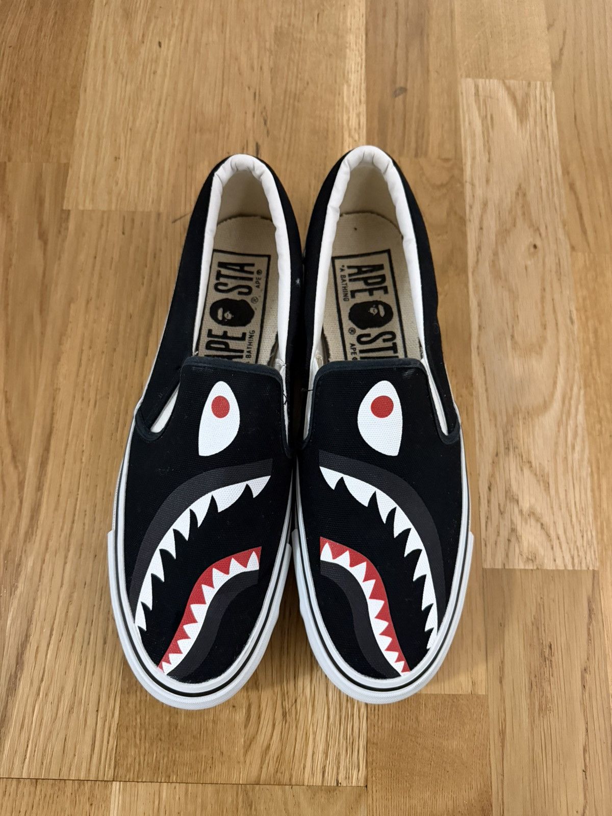 Bape Bape shark low canvas slip on - rarely worn w/o box - US 8.5 Size US 8.5 / EU 41-42 - 1 Thumbnail