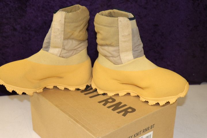 Adidas × Kanye West Adidas × Kanye West Yeezy YZY KNIT RNR Boot Sulfur Size US 9 / EU 42 - 5 Thumbnail