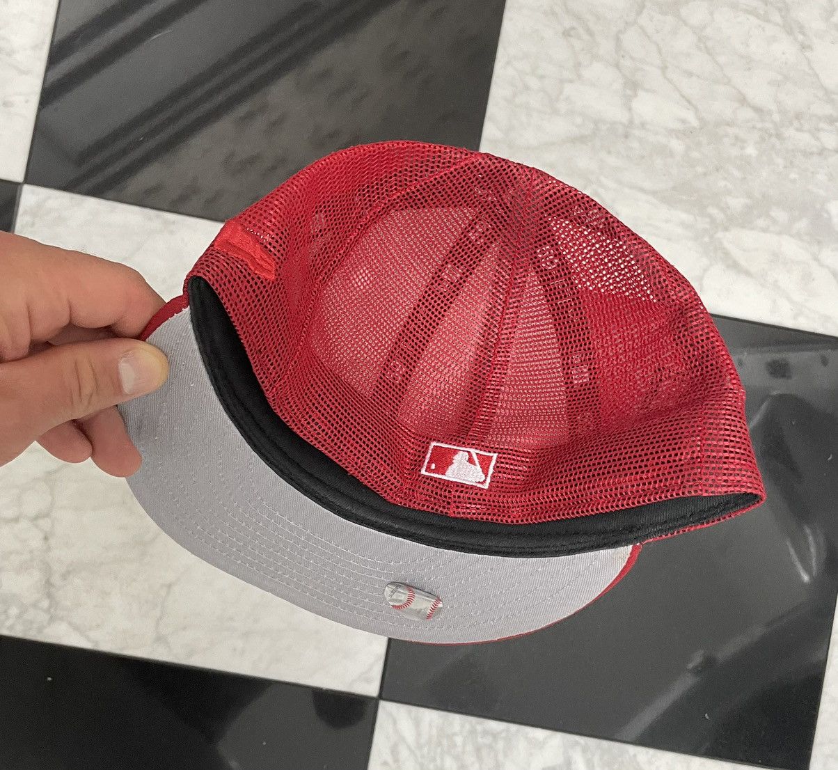 New Era 🔥 Exclusive Angels trucker hat size 7 Size ONE SIZE - 3 Thumbnail