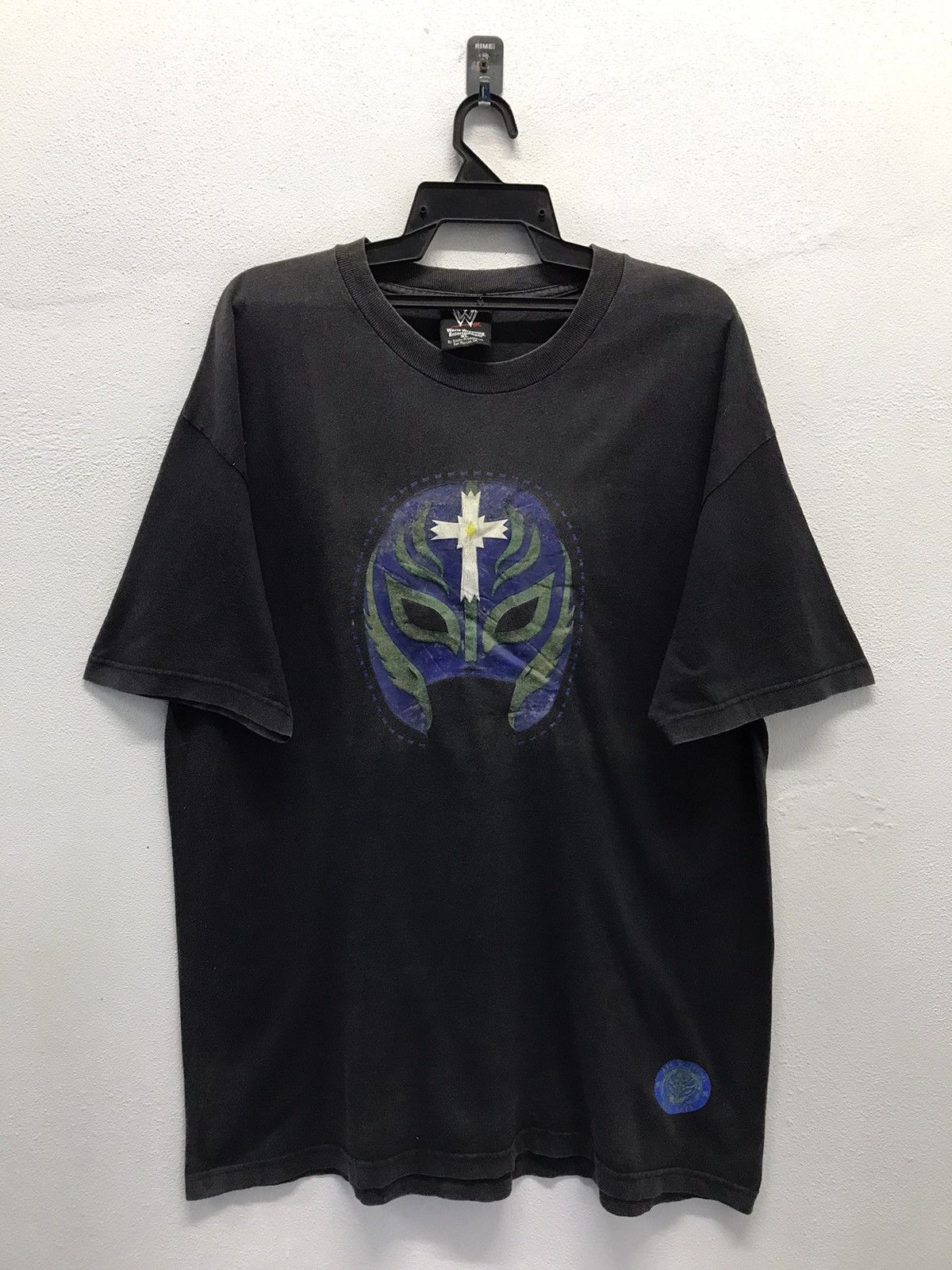 WWE Vintage WWE Rey Mysterio Shirt Size US XL / EU 56 / 4 - 1 Thumbnail