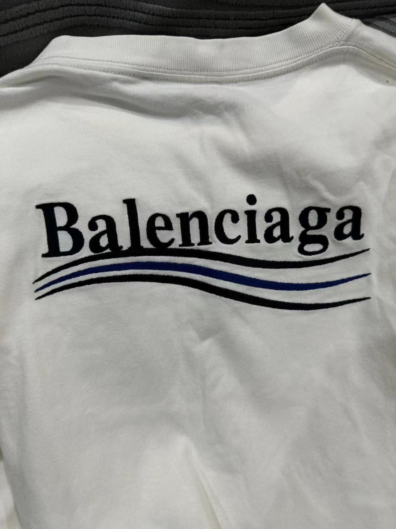 Balenciaga Balenciaga Short Sleeve Tee Washed Once Authentic Size US M / EU 48-50 / 2 - 3 Thumbnail