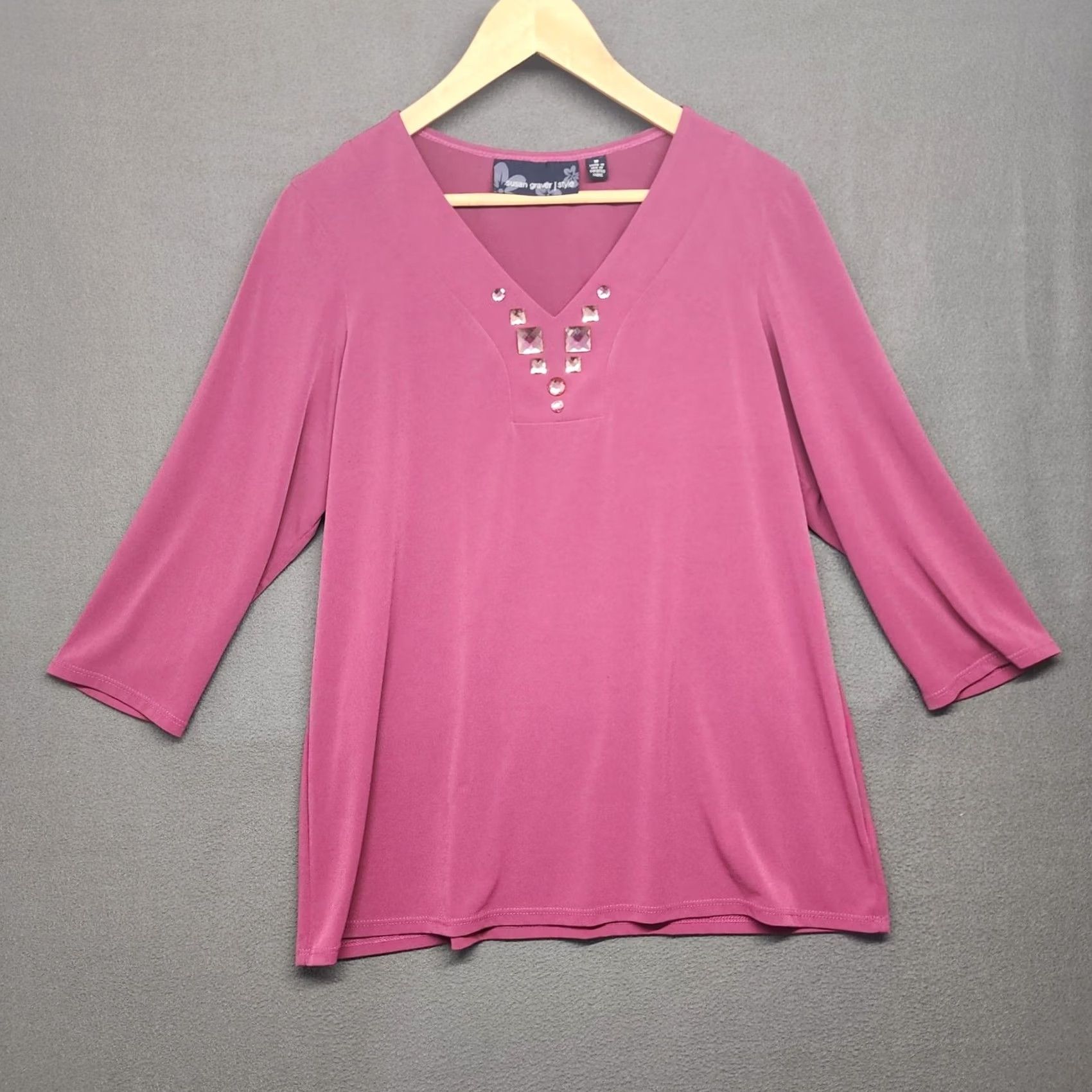 Vintage Susan Graver Top Womens Medium Purple Rhinestone V Neck Blouse Size M / US 6-8 / IT 42-44 - 2 Thumbnail