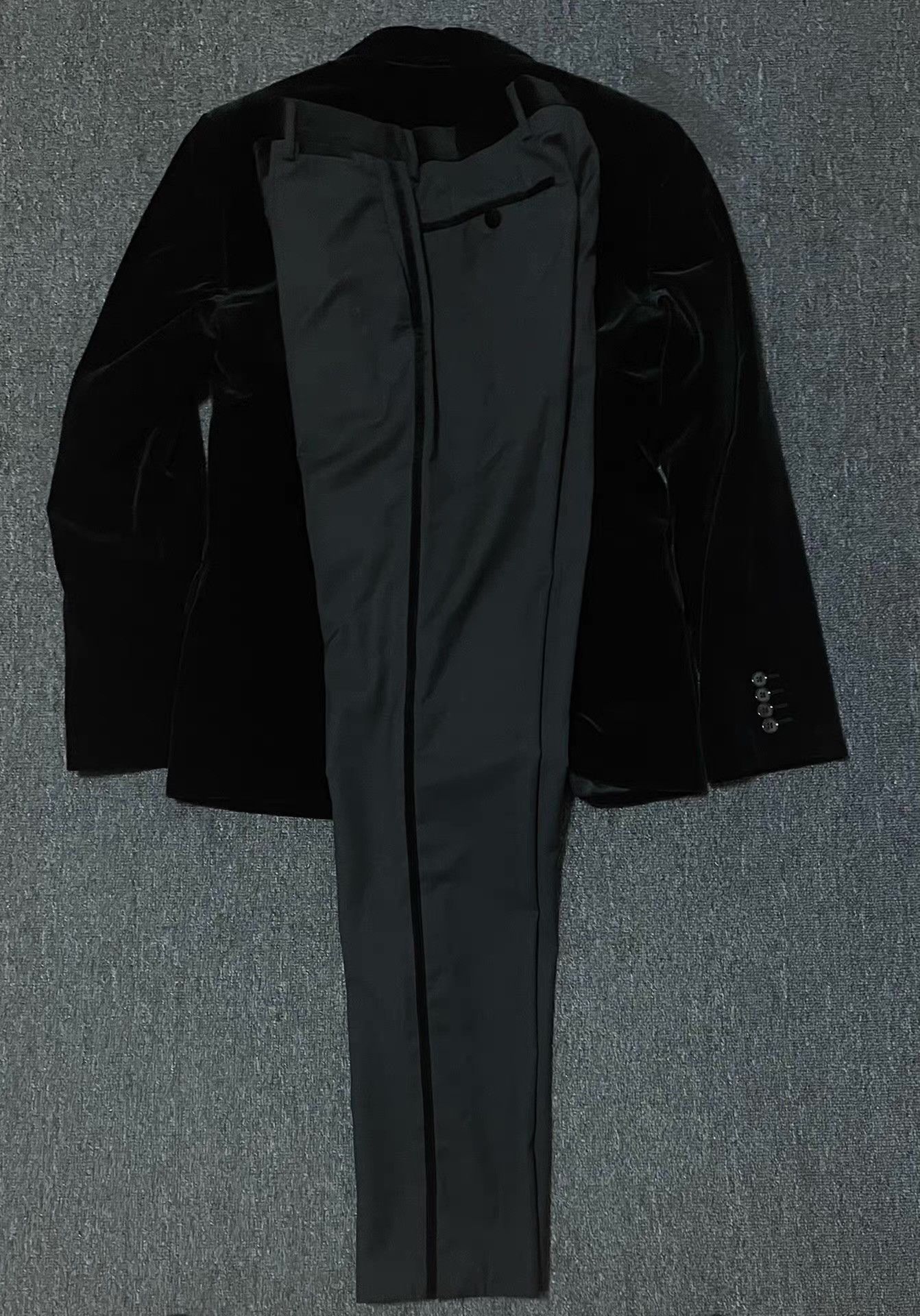 Dolce & Gabbana Dolce & Gabbana Velvet Suit, Q4 Size 48R - 5 Thumbnail