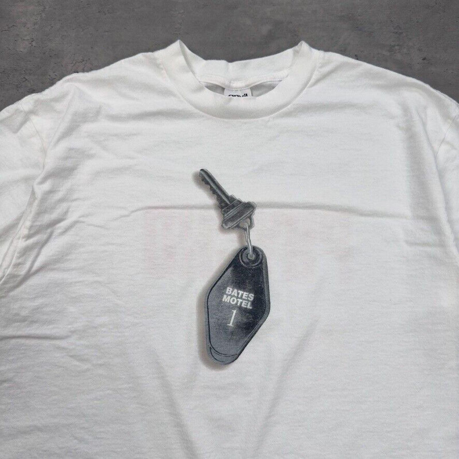 Anvil × Vintage Vintage Psycho Bates Motel Key T Shirt 1998 Anvil Size US XL / EU 56 / 4 - 3 Thumbnail