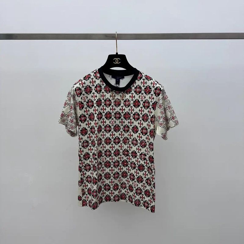 Louis Vuitton Louis Vuitton Multicolor Women's T-Shirt 0089 Size XS / US 0-2 / IT 36-38 - 1 Thumbnail