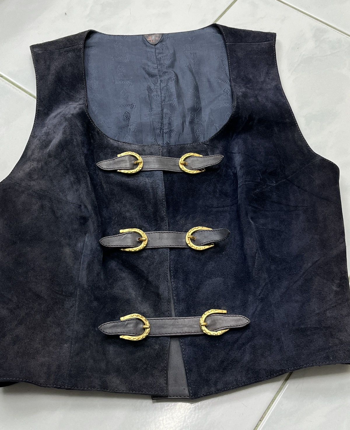 Gucci 🔥🔥🔥STEALS VTG GUCCI LEATHER VEST Size M / US 6-8 / IT 42-44 - 6 Thumbnail