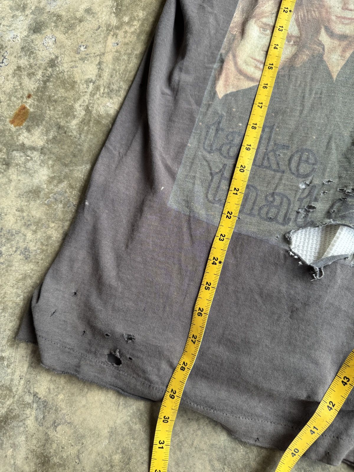 Band Tees × Vintage *RARE* 1995 VINTAGE THRASHED TAKE THAT TOUR TEE Size US M / EU 48-50 / 2 - 7 Thumbnail
