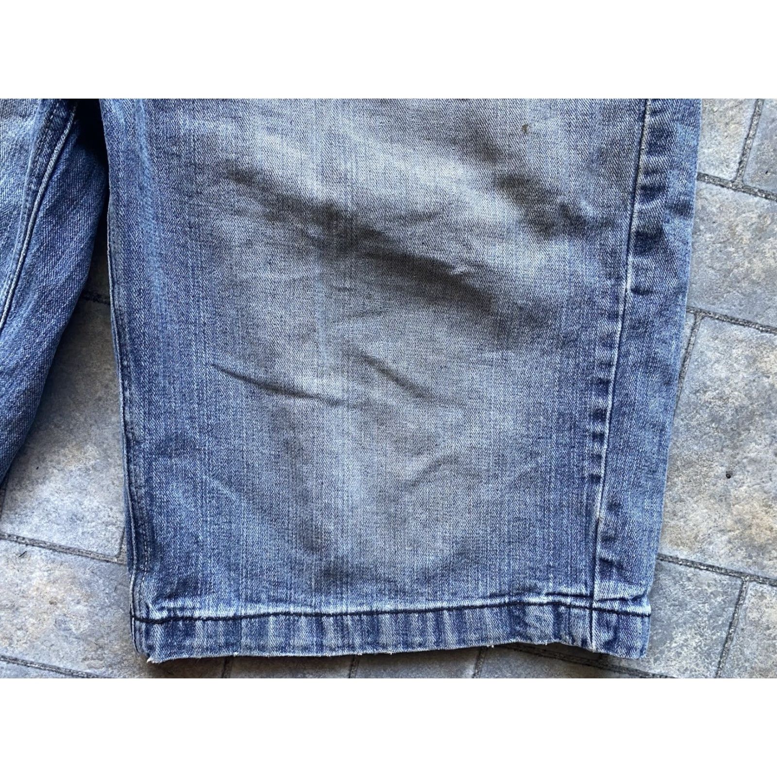 Southpole Southpole Denim Shorts Jorts Y2K Men’s 36 Blue Back Pocket Designs Flaws Wear Grunge 90s Hip Hop Mens Size US 36 / EU 52 - 6 Thumbnail