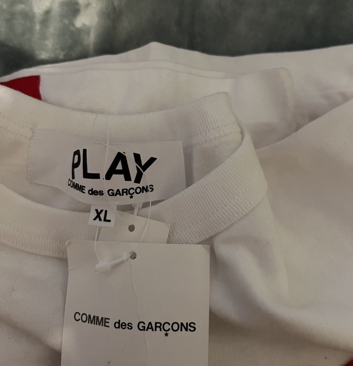 Comme des Garcons PLAY Comme Des Garçons PLAY Play Red Half Heart T-Shirt Size US XL / EU 56 / 4 - 7 Thumbnail