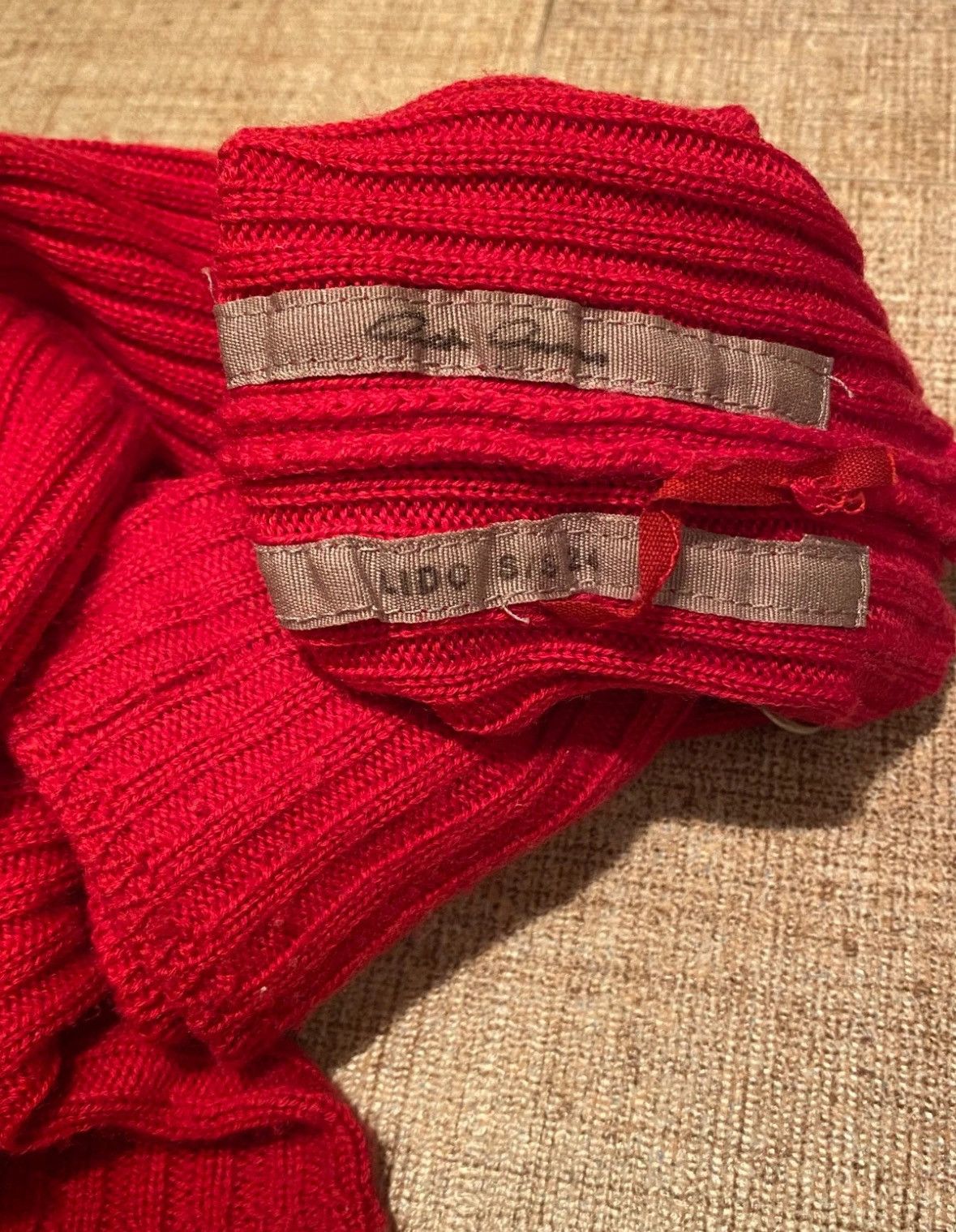 Rick Owens Rick Owens LIDO SS24 CARDINAL CHERRY RED KNIT OPERA GLOVES Size ONE SIZE - 4 Thumbnail