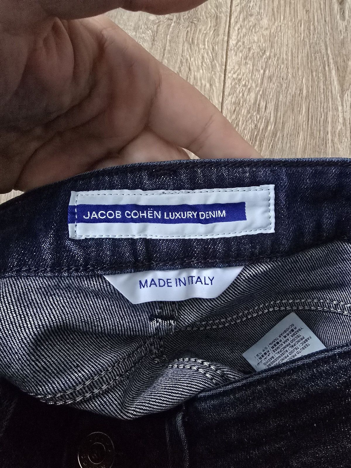 Jacob Cohen Jacob Cohen luxury denim Size 27" / US 4 / IT 40 - 2 Thumbnail