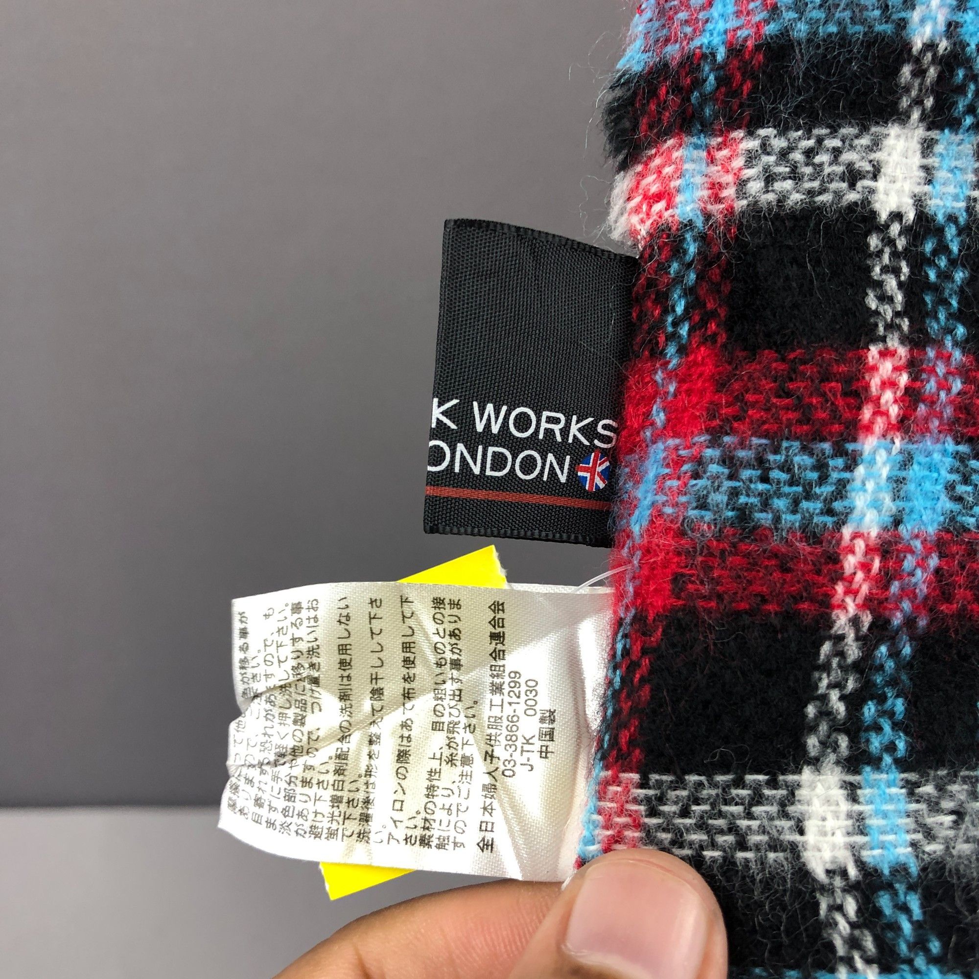 Hiroko Koshino Homme Vintage HK Works Scarf Plaid Tartan Check Wool Scarves. Size ONE SIZE - 5 Thumbnail