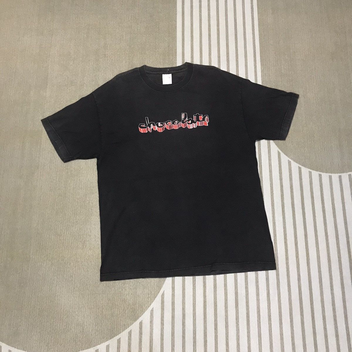 VINTAGE CHOCOLATE SKATEBOARD 90s RARE TEE