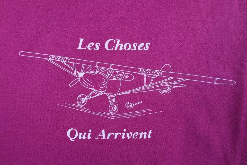 Vintage Vintage 90s Les Choses Qui Arrivent Airplane T-Shirt USA Size US L / EU 52-54 / 3 - 4 Thumbnail