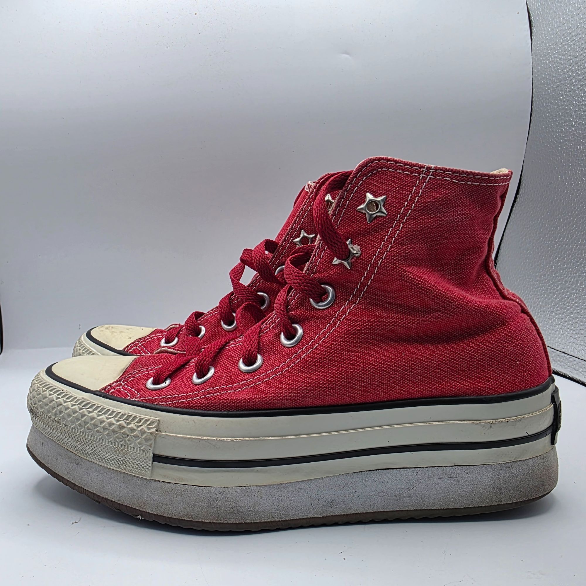 Converse Converse Chuck Taylor All Star Womens Size 3.5 Red Platform Size US 6 / IT 36 - 13 Thumbnail