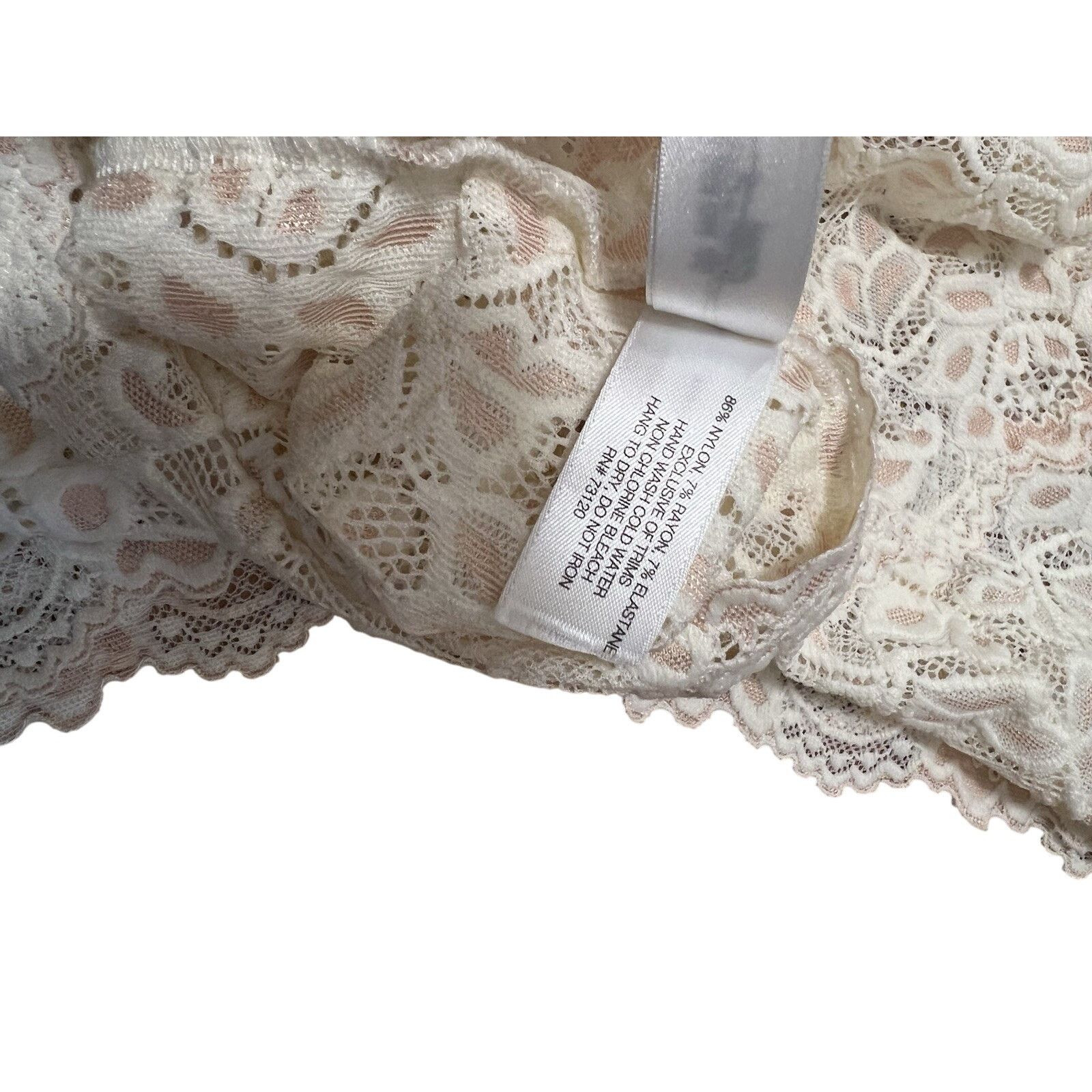& Other Stories Frederick's of Hollywood SZ 1X Jessica Lace Whit Top A003123 Size ONE SIZE - 2 Thumbnail