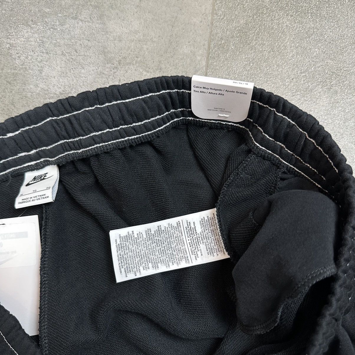 Nike Nike jogger pants swoosh black XL streetwear Size US 36 / EU 52 - 5 Thumbnail
