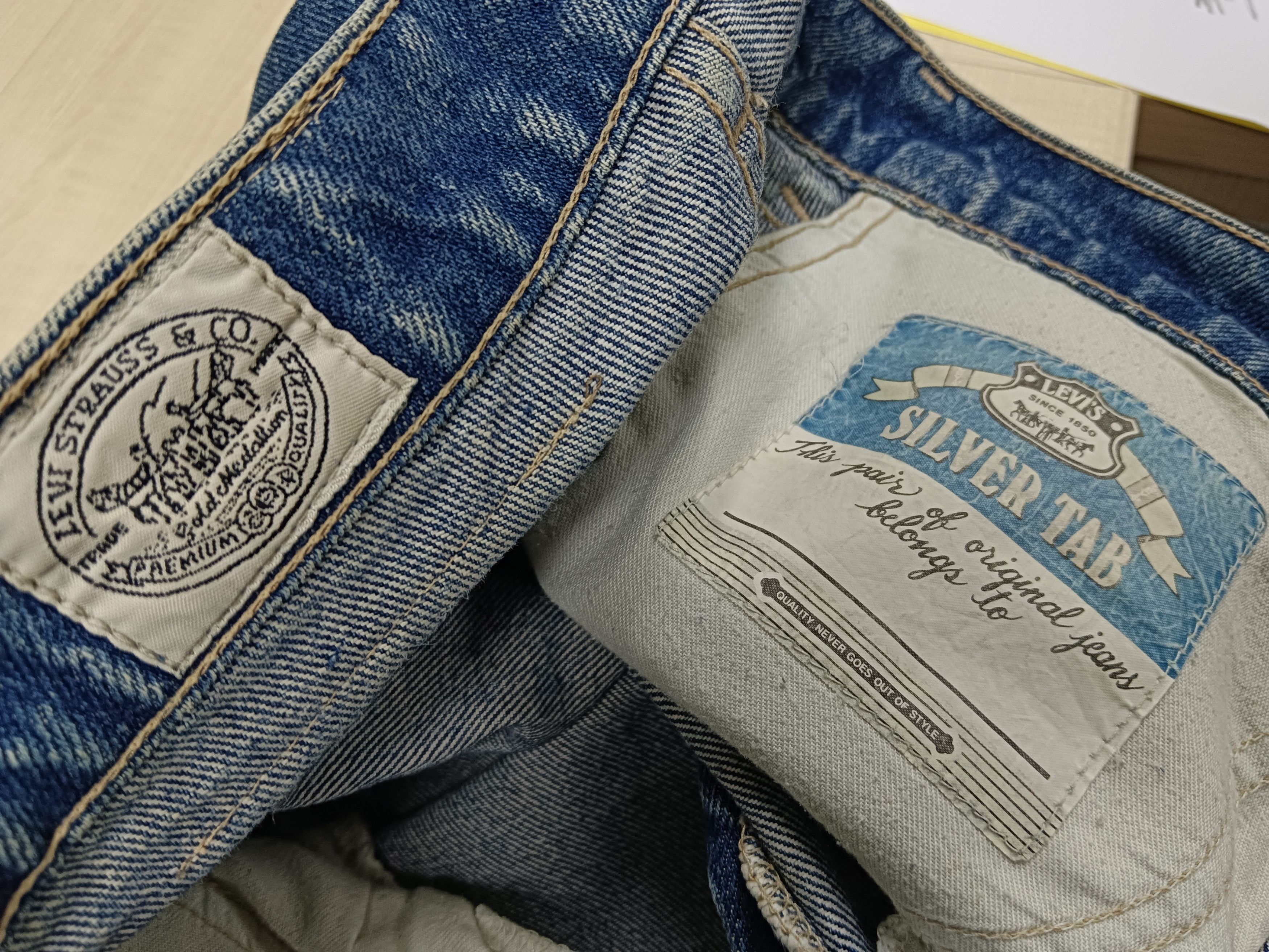 Levi's Vintage Clothing Levis vintage silver tag classic unisex size 25 Size US 26 / EU 42 - 4 Thumbnail