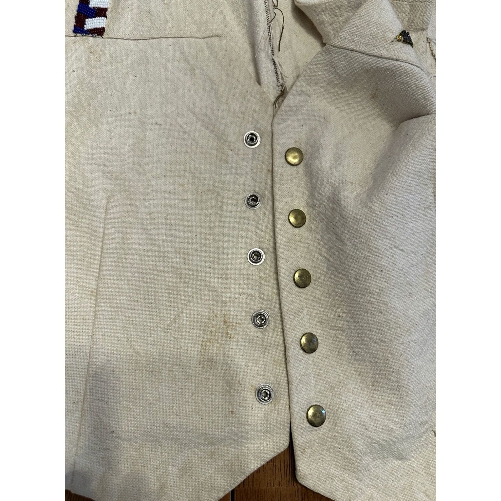 Vintage VINTAGE Vest Embroidered Small Scovill Snaps 60s 70s True Leather Ivory Womens Size S / US 4 / IT 40 - 4 Thumbnail