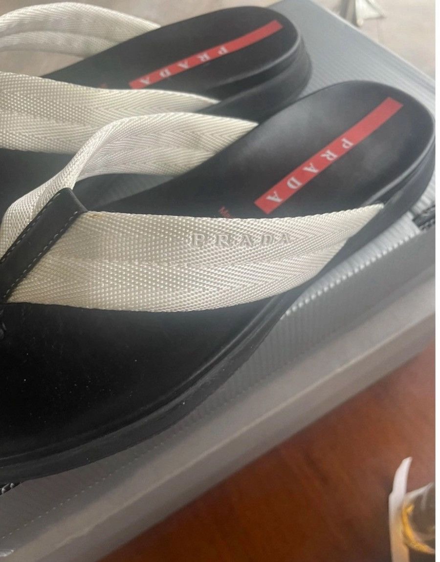 Prada Prada Women’s Flip Flops 37.5 New Red Line Y2K Size US 7.5 / IT 37.5 - 8 Thumbnail