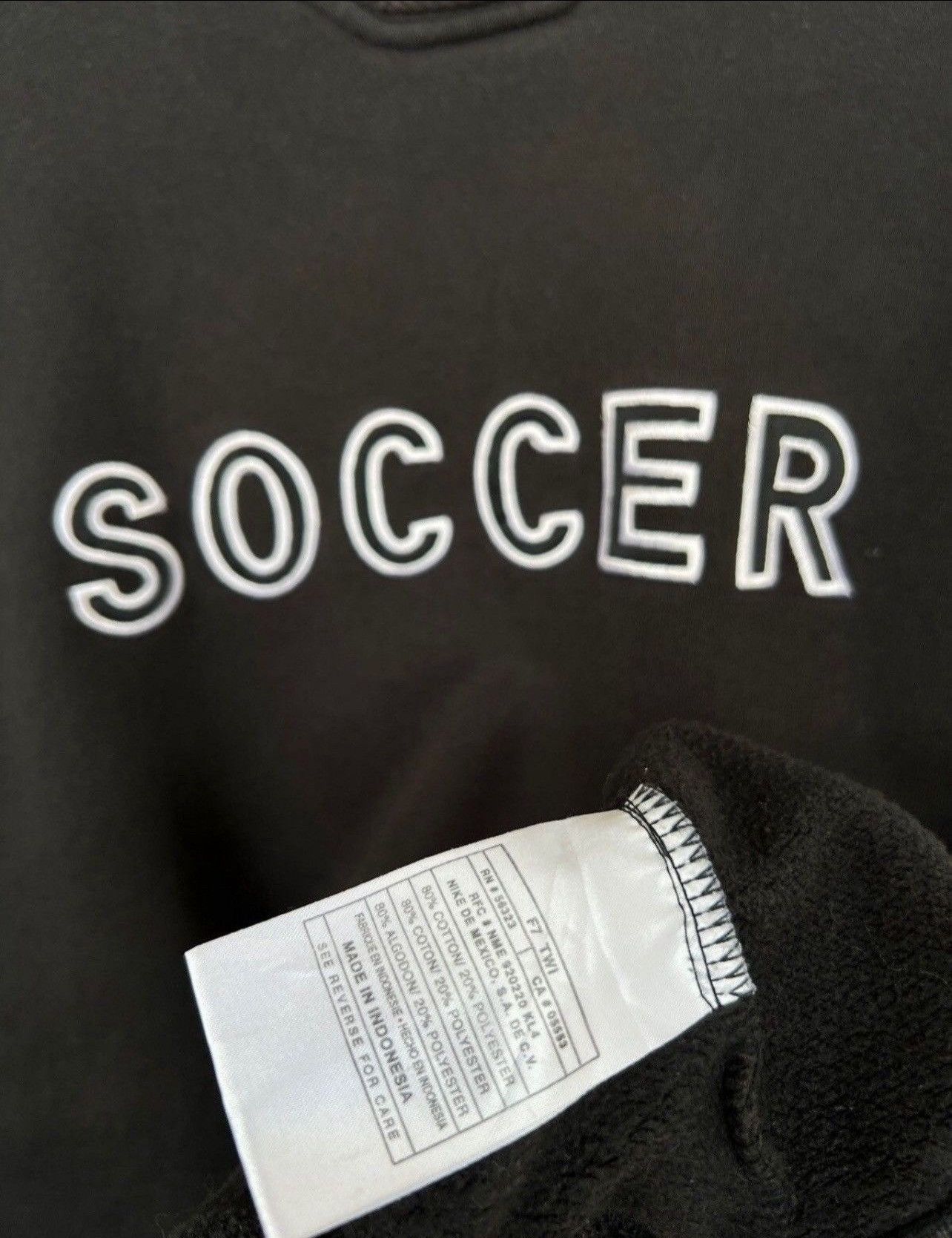 Nike Vintage Y2K Nike Soccer Centre Pullover Thrashed Sweatshirt Size US XXL / EU 58 / 5 - 5 Thumbnail