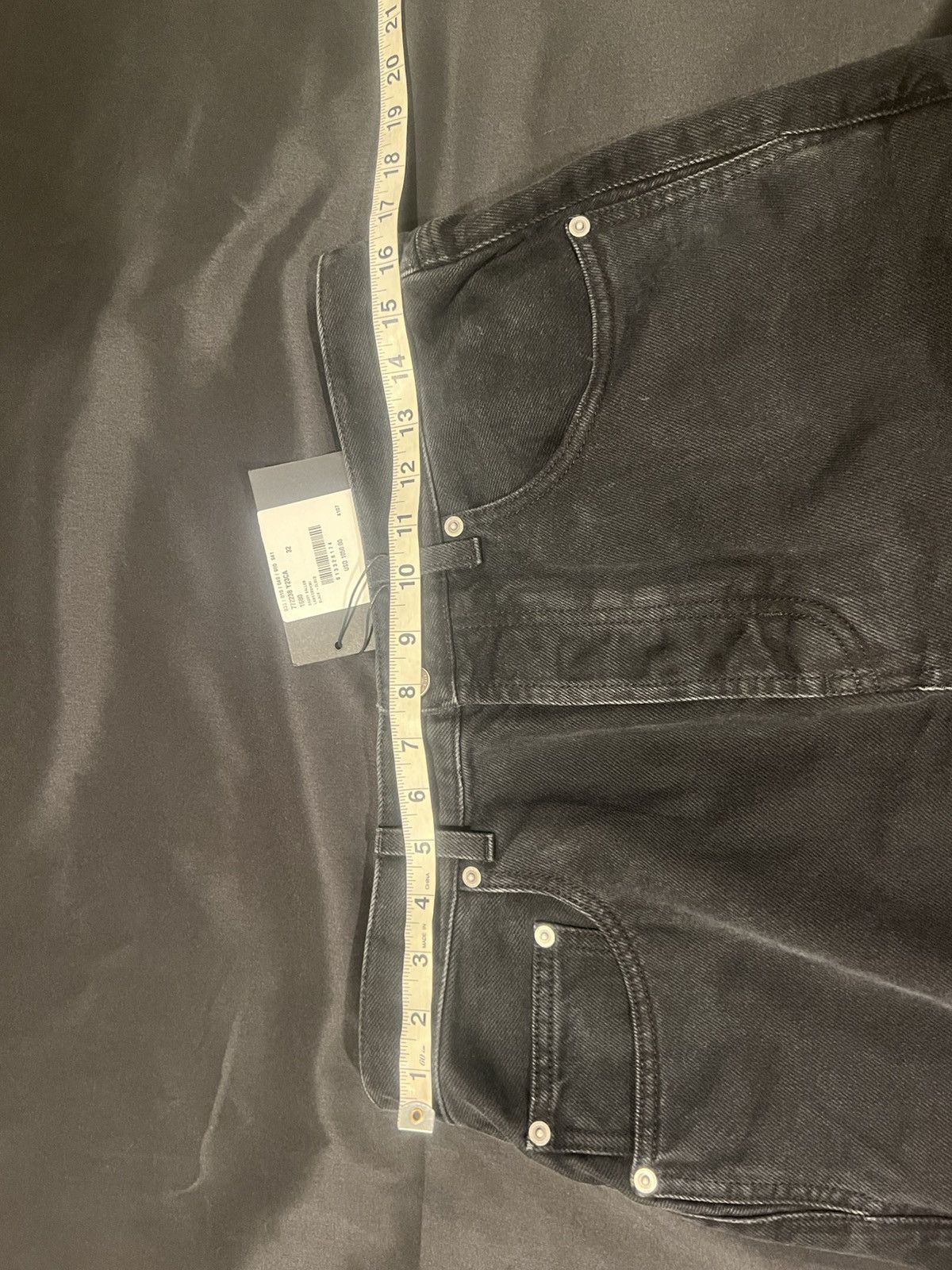 Saint Laurent Paris Saint Laurent men’s oversized jeans. 32/M. $1050 Size US 32 / EU 48 - 7 Thumbnail