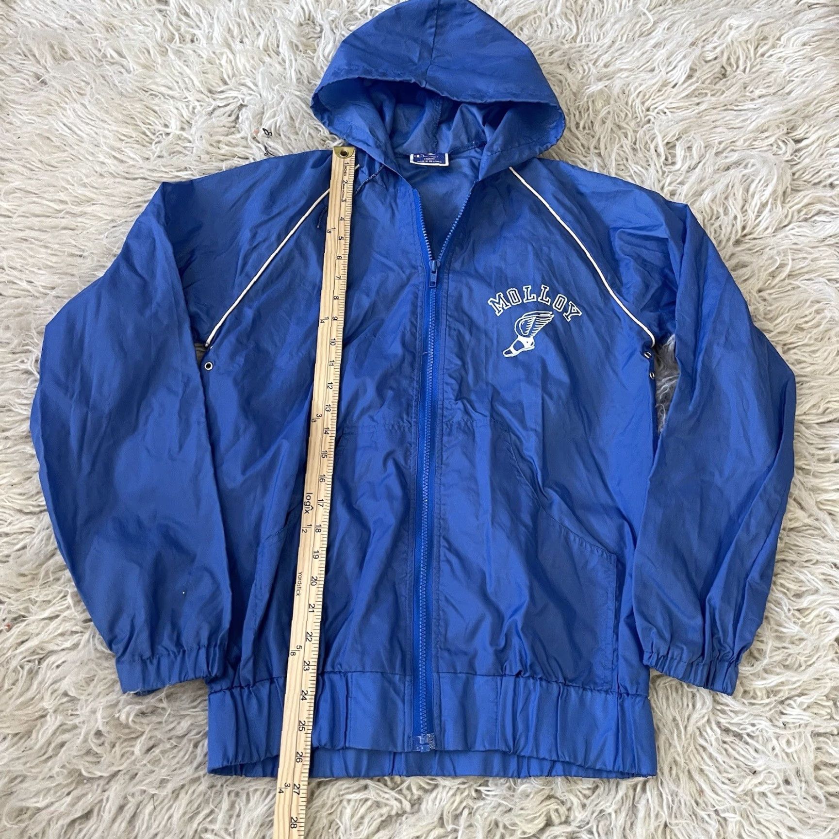 Champion VINTAGE Champion Windbreaker Jacket Mens S Blue 90s Track & Field Molloy Size US S / EU 44-46 / 1 - 7 Thumbnail