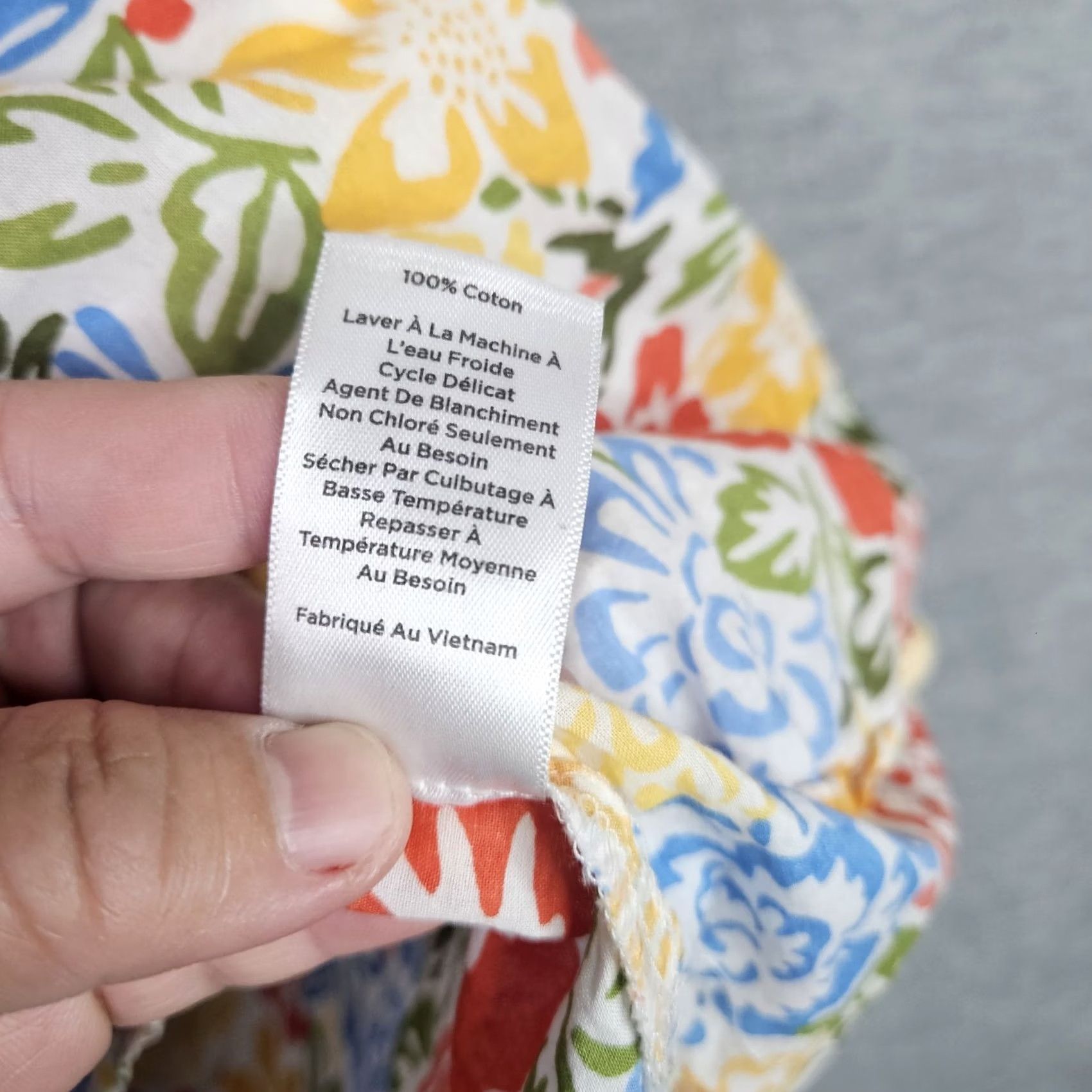 Talbots Talbots Blouse 1X Women's Blossom Garden V-neck Sleeveless Shirt Multicolor Floral Cotton Blend Casual Short Sleeve All Seasons Women Size XL / US 12-14 / IT 48-50 - 5 Thumbnail