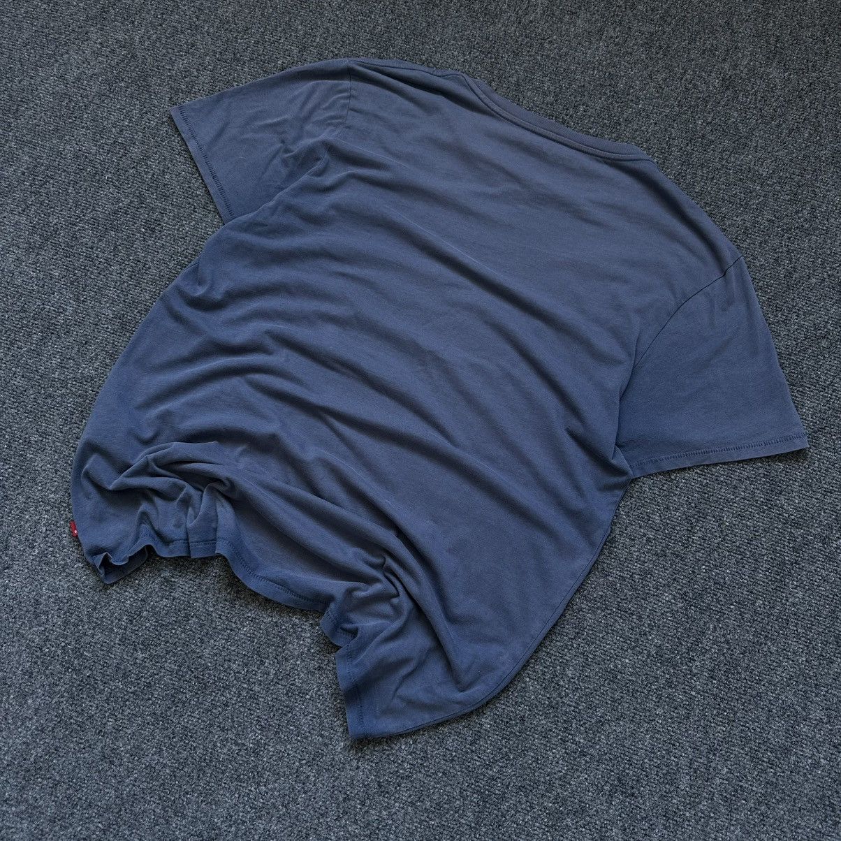 Levi's Vintage Clothing VTG Levi’s T-shirts Singe Stitch Style Size L Trashed 00s Size US L / EU 52-54 / 3 - 8 Thumbnail
