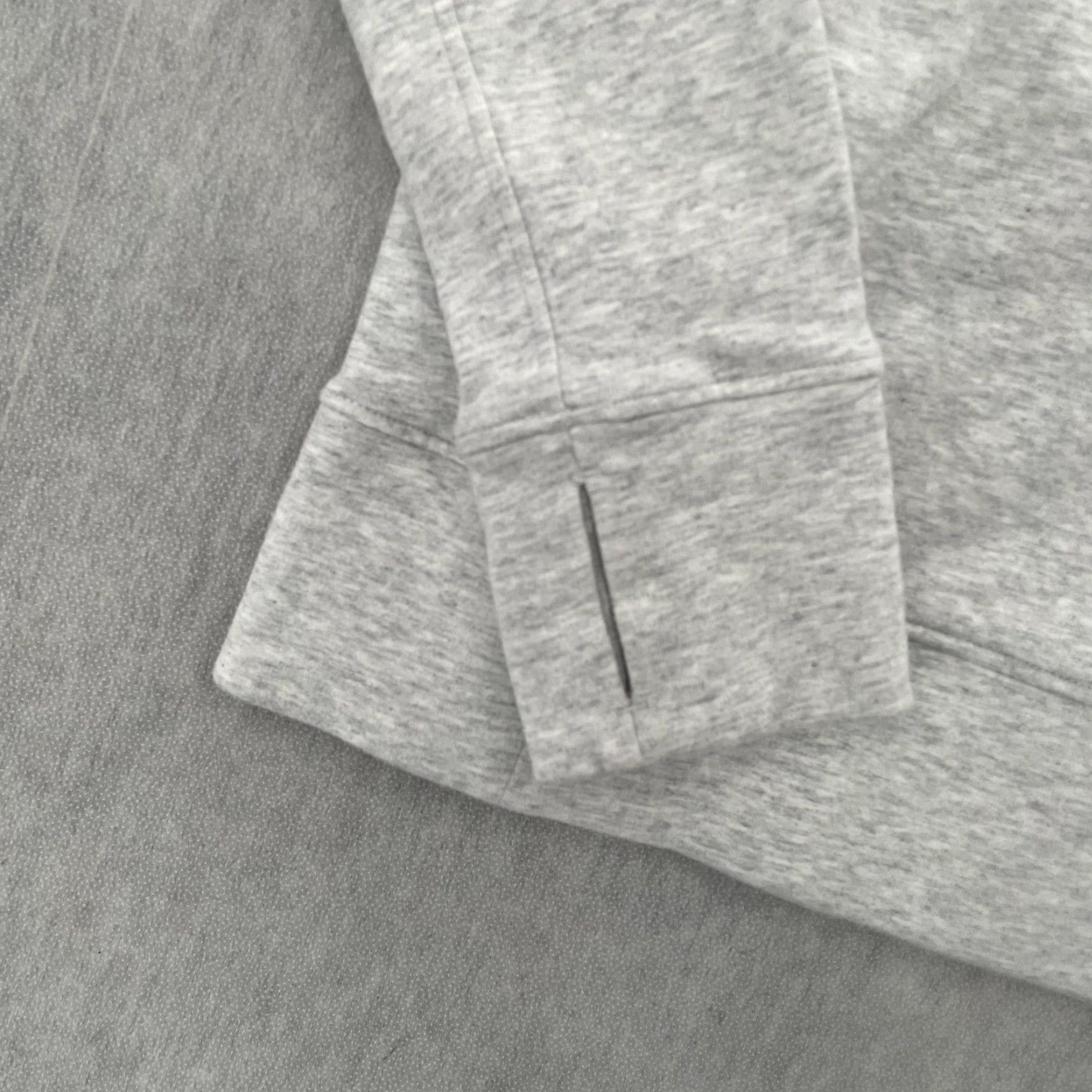 Lululemon Lululemon Sweatshirt Pullover Womens 2 Gray Turtleneck Pockets Logo University College School Sports Size XS / US 0-2 / IT 36-38 - 4 Thumbnail