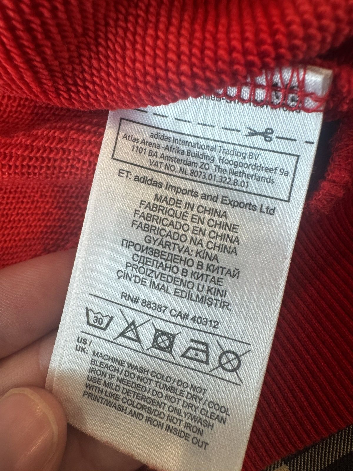 Adidas Adidas Women Sweatshirt M Red Logo Trefoil Crew Neck Size M / US 6-8 / IT 42-44 - 4 Thumbnail