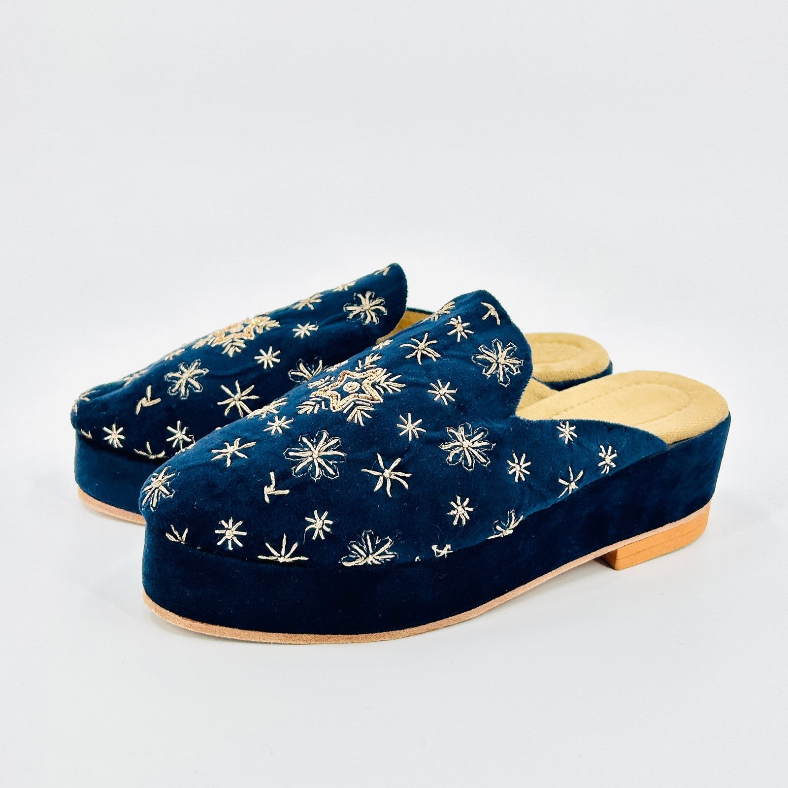 Handmade Rare Navy Velvet Embroidered Platform Slip-On Mule Shoes Size US 7.5 / IT 37.5 - 1 Thumbnail