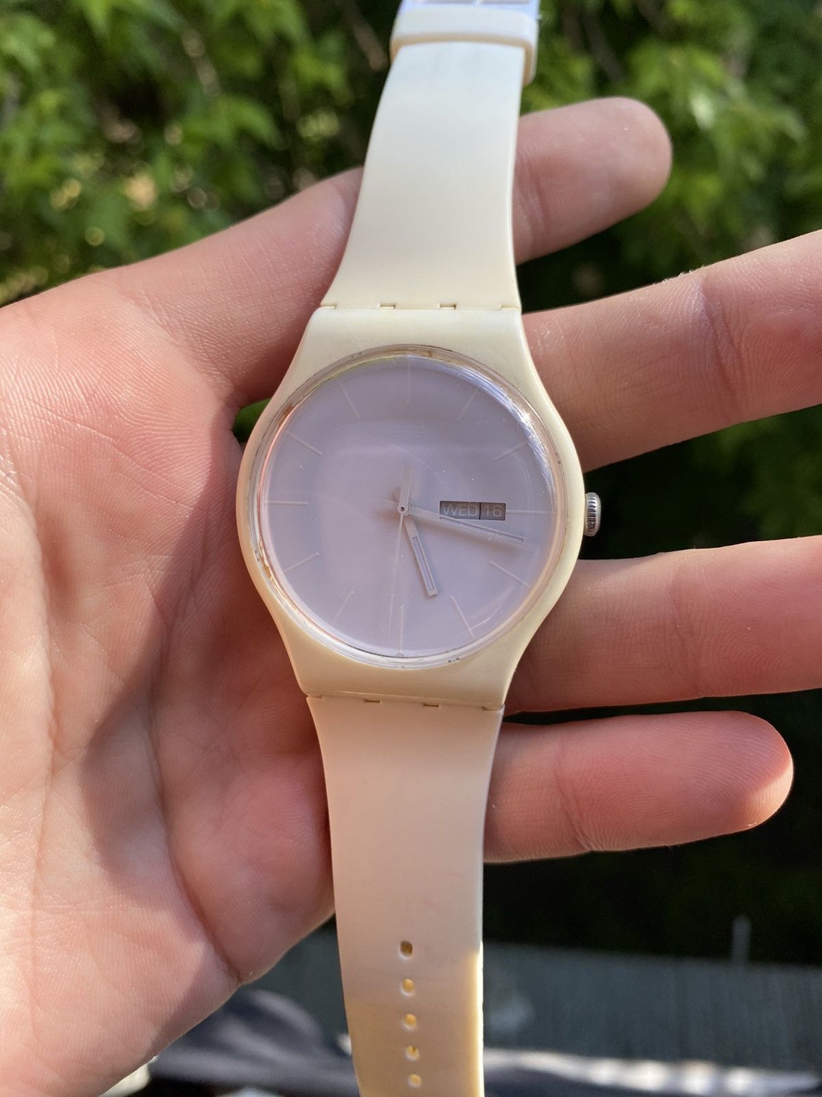 Japanese Brand × Jewelry × Vintage Vintage Swatch Watch White Strap Date Window 40mm Size ONE SIZE - 6 Thumbnail