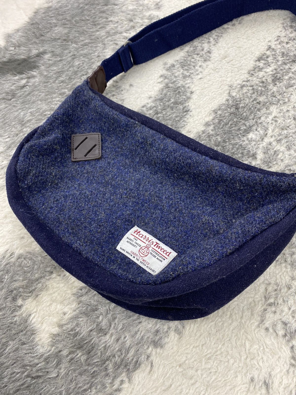 Beams Plus × Designer × Harris Tweed Harris Tweed x BEAMS Hand Woven Banana Satchel Bag Size ONE SIZE - 3 Thumbnail