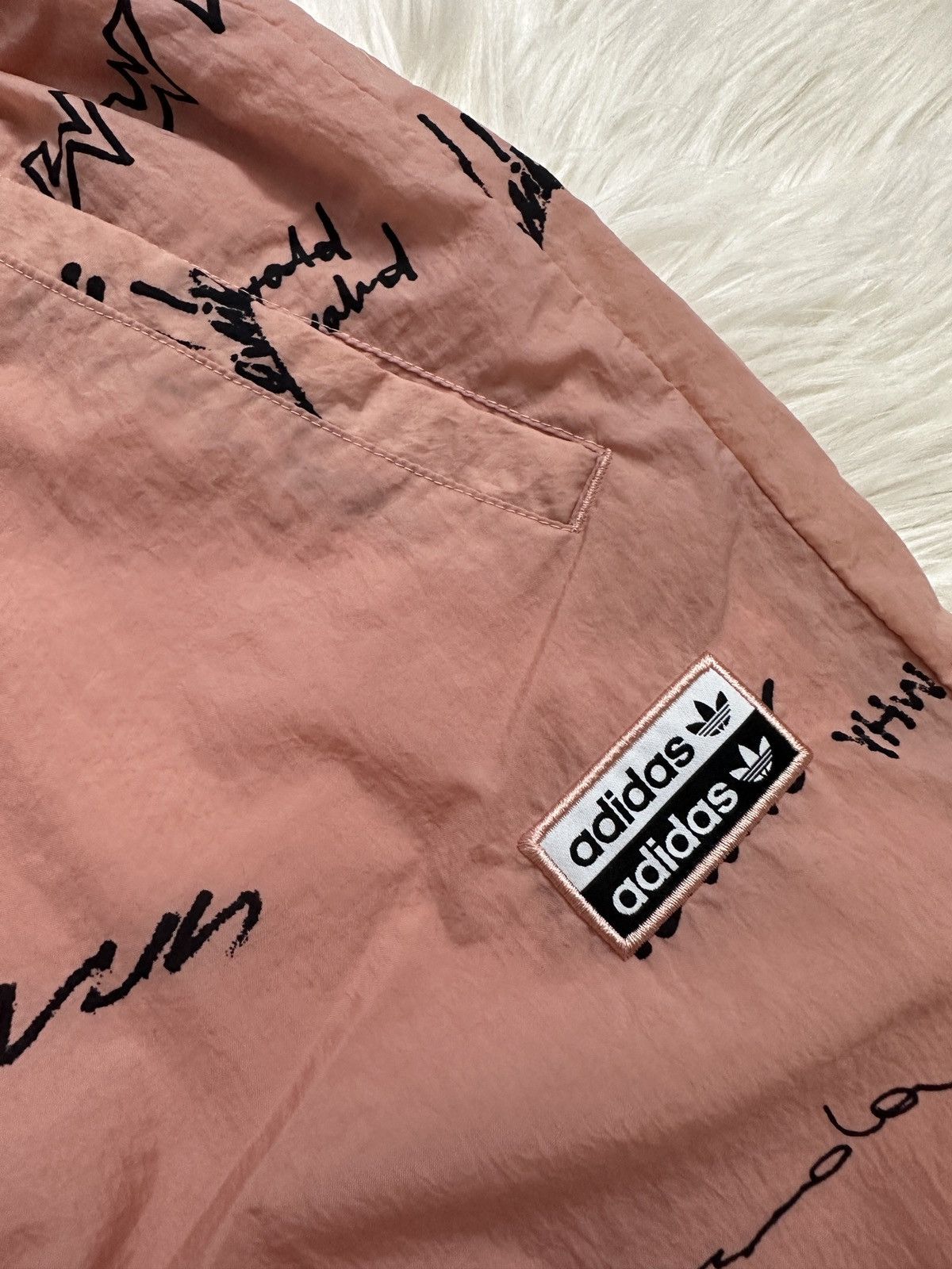 Adidas Adidas track pants trace pink original Size 24" / US 00 / IT 34 - 5 Thumbnail