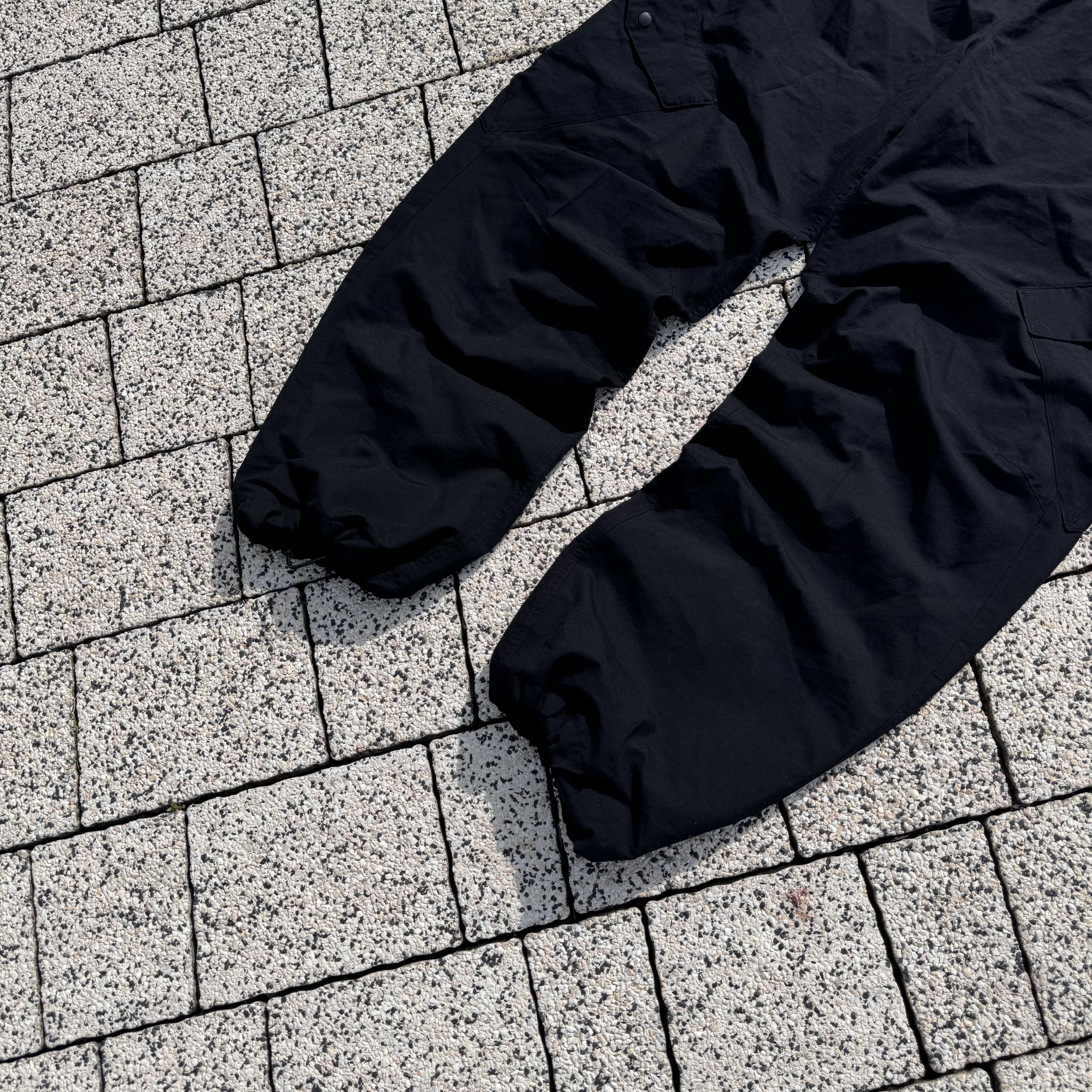 Nike × Vintage NIKE BAGGY NYLON CARGO PANTS TRACK GORPCORE SWOOSH Size US 36 / EU 52 - 3 Thumbnail
