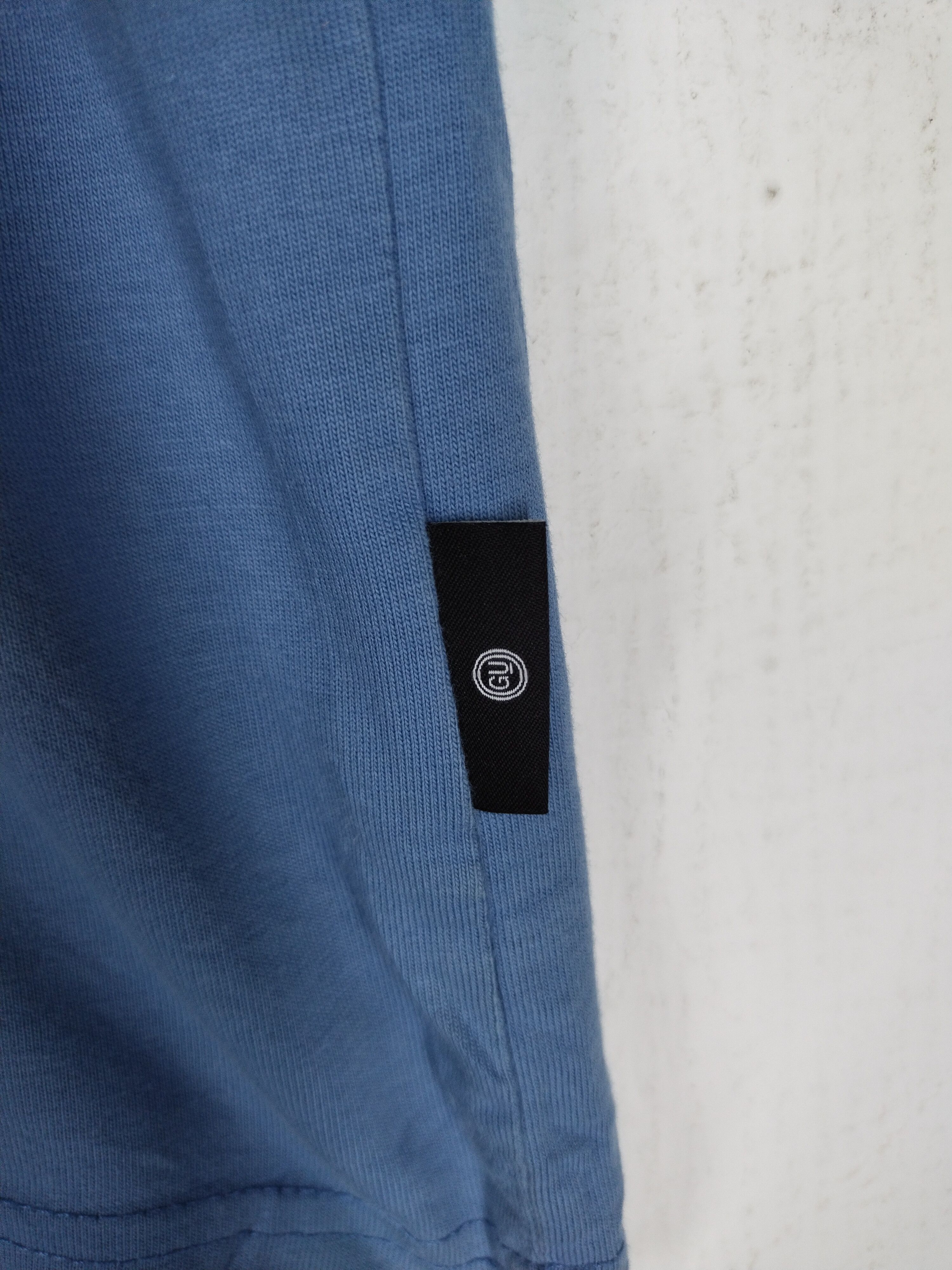 Undercover × Uniqlo Uniqlo X Undercover People Eater Tee Size US L / EU 52-54 / 3 - 7 Thumbnail