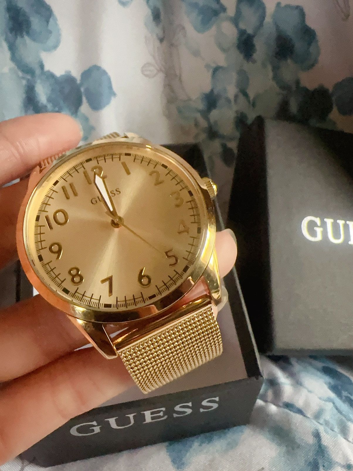 Guess Guess gold tone analog watch MESH BAND ADJUSTABLE BRACELET Size ONE SIZE - 7 Thumbnail