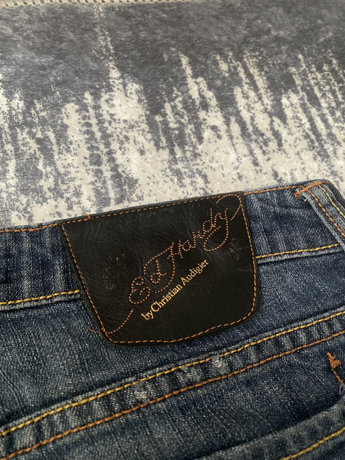 Ed Hardy Vintage ed hardy drip women denim tiger on pockets Size 29" - 9 Thumbnail