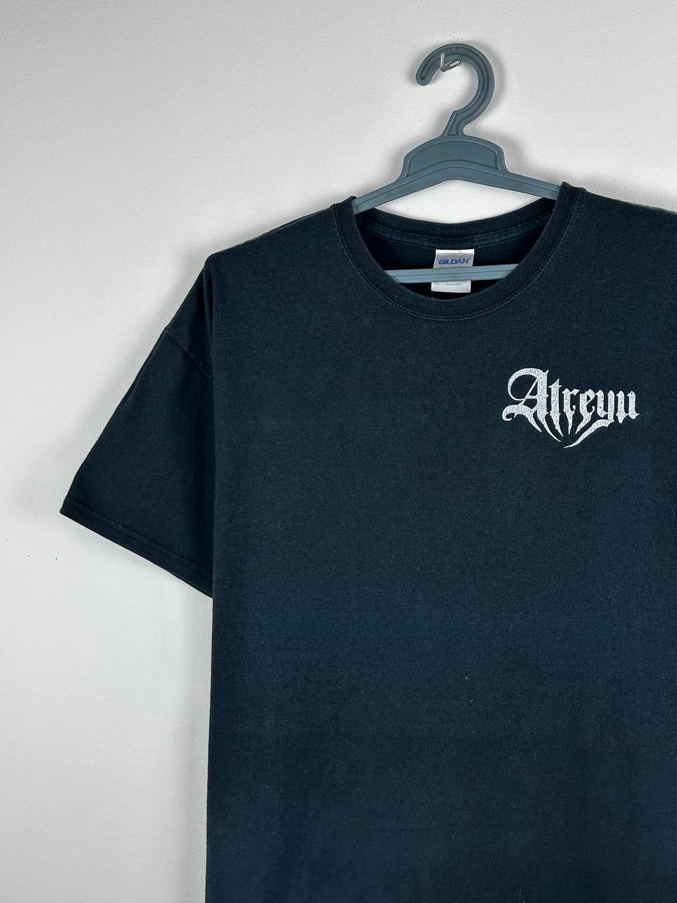 Band Tees × Vintage Vintage 2000s Atreyu Band Tee Metal Core Size US XL / EU 56 / 4 - 4 Thumbnail